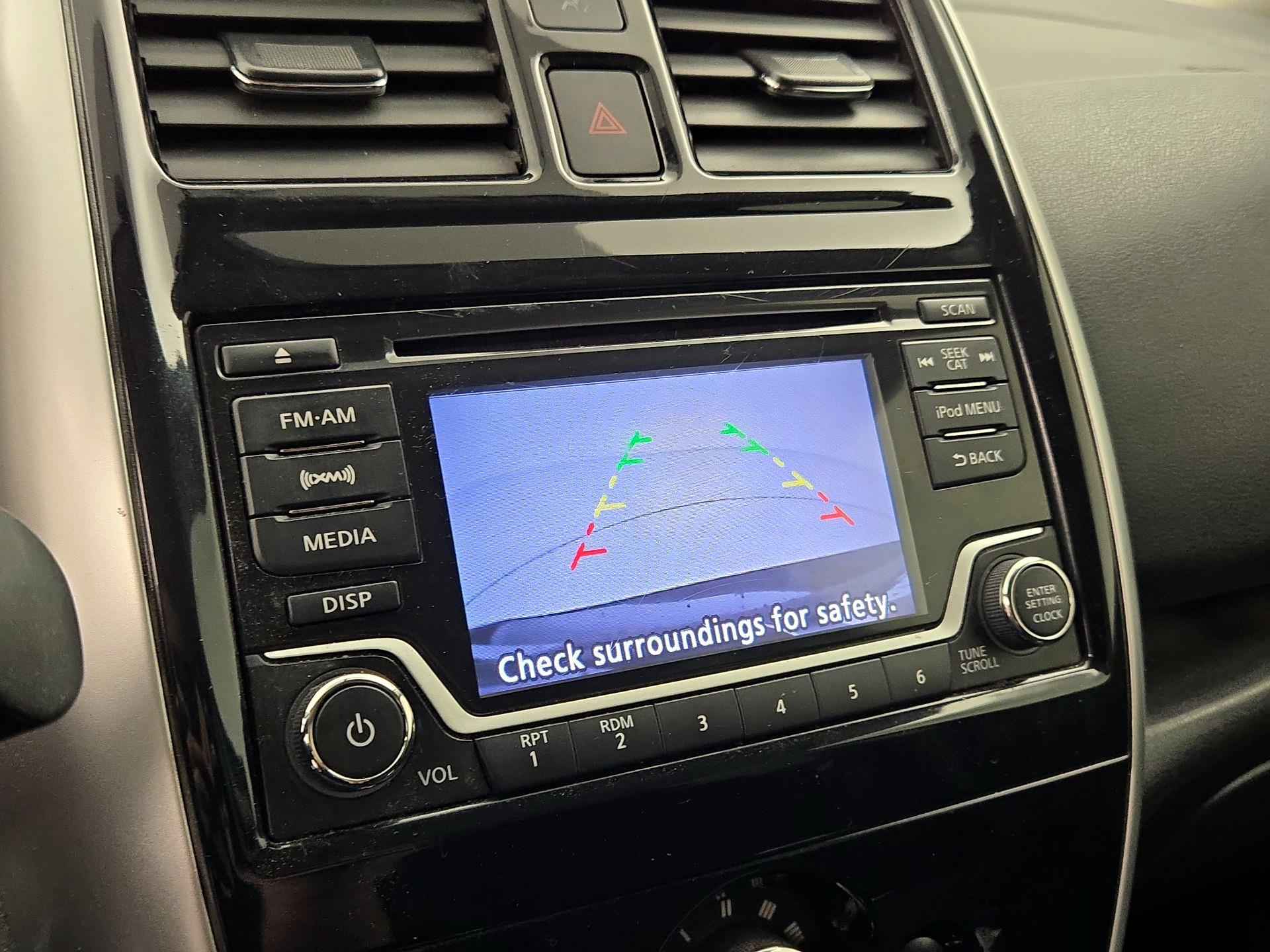 Thumbnail: 2017 Nissan Versa Note - 14