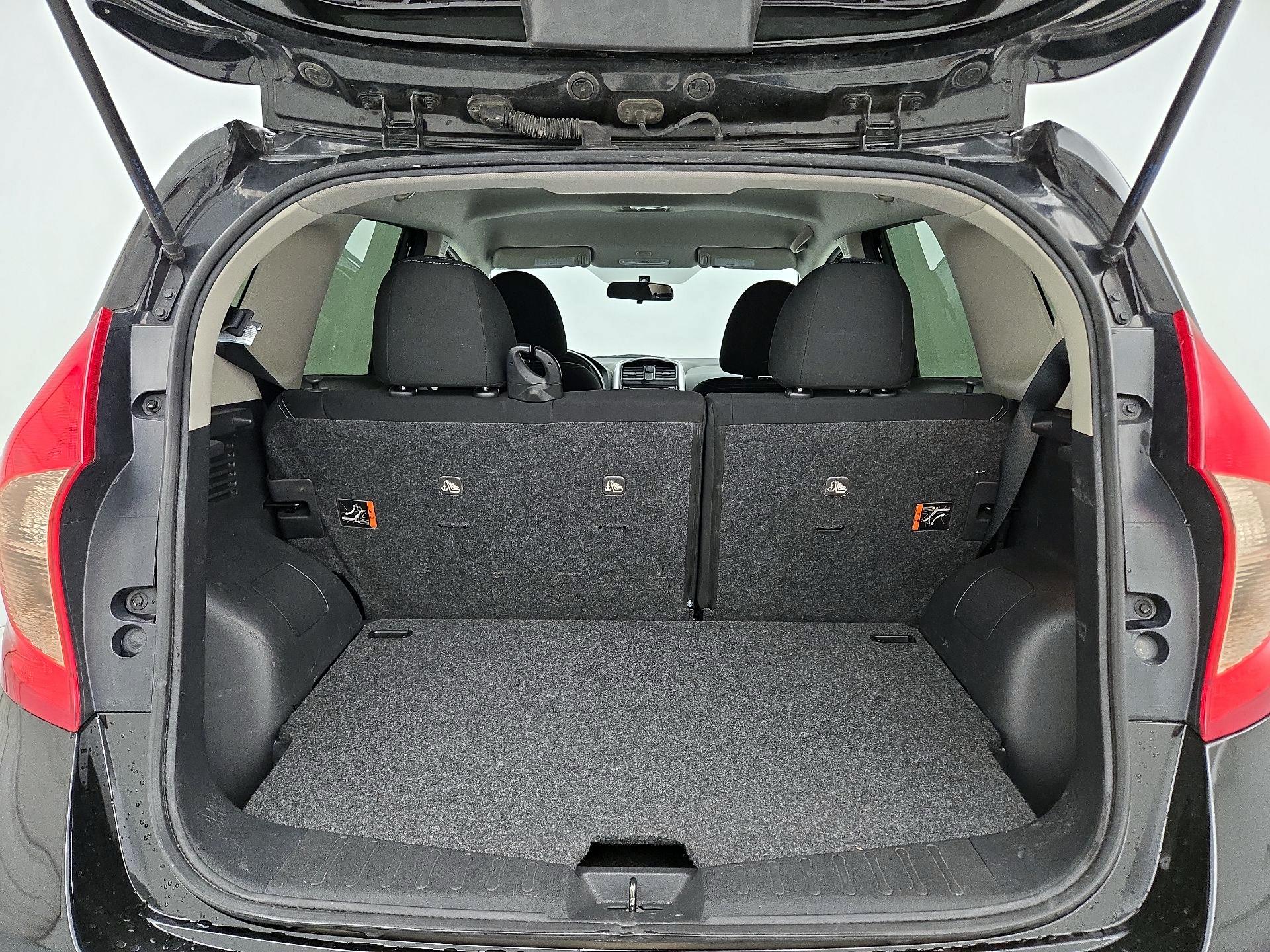 Thumbnail: 2017 Nissan Versa Note - 20