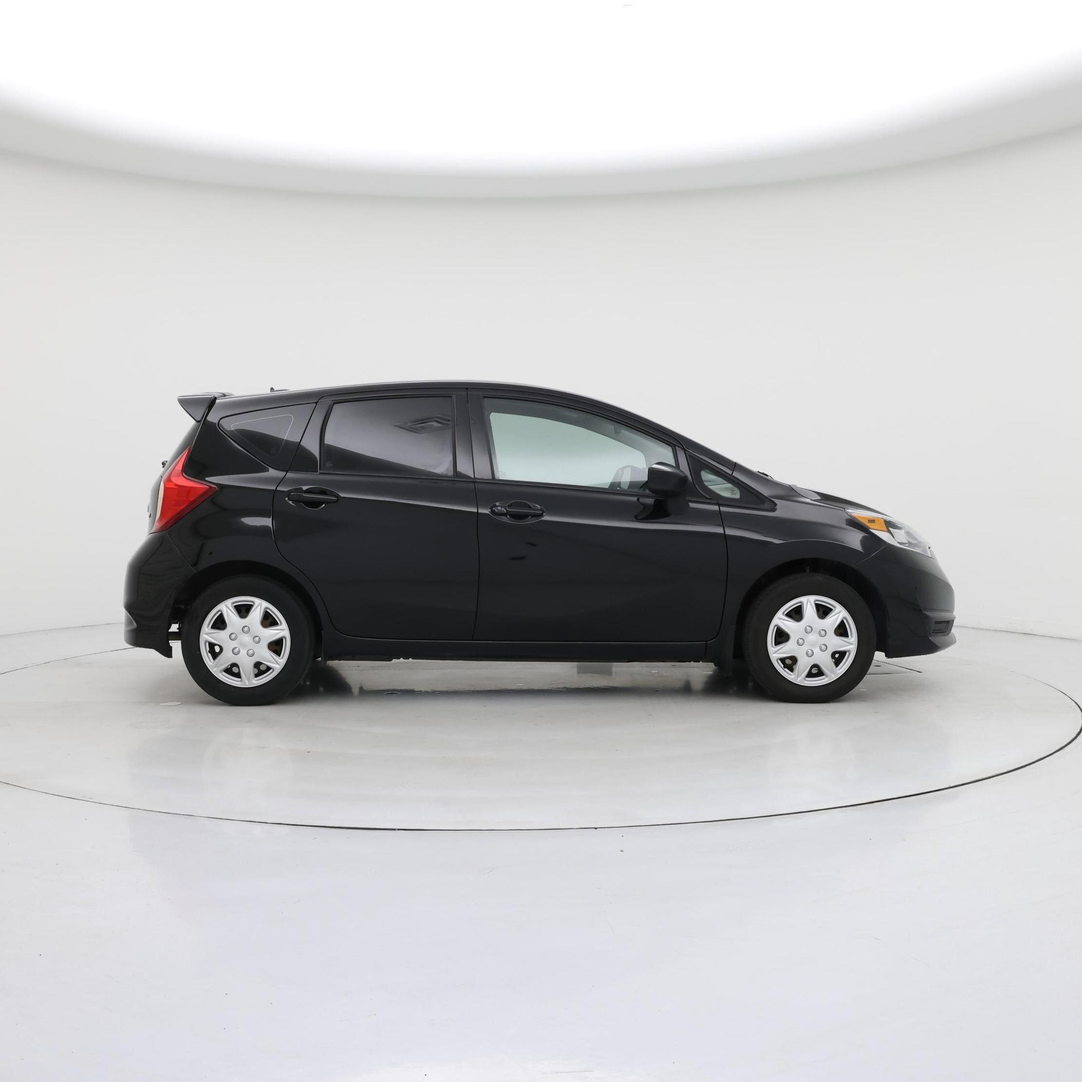 Thumbnail: 2017 Nissan Versa Note - 7