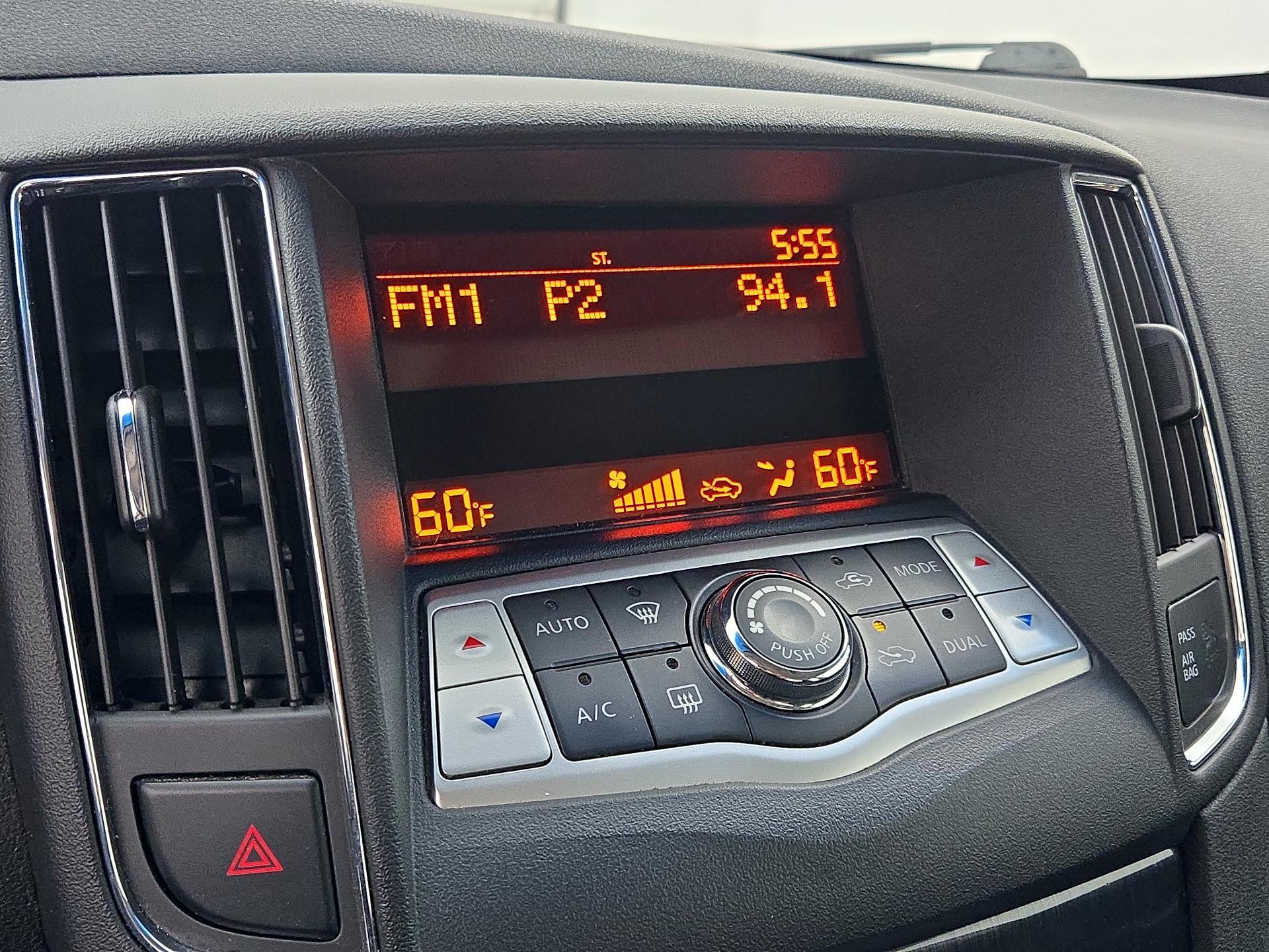 Thumbnail: 2014 Nissan Maxima - 15