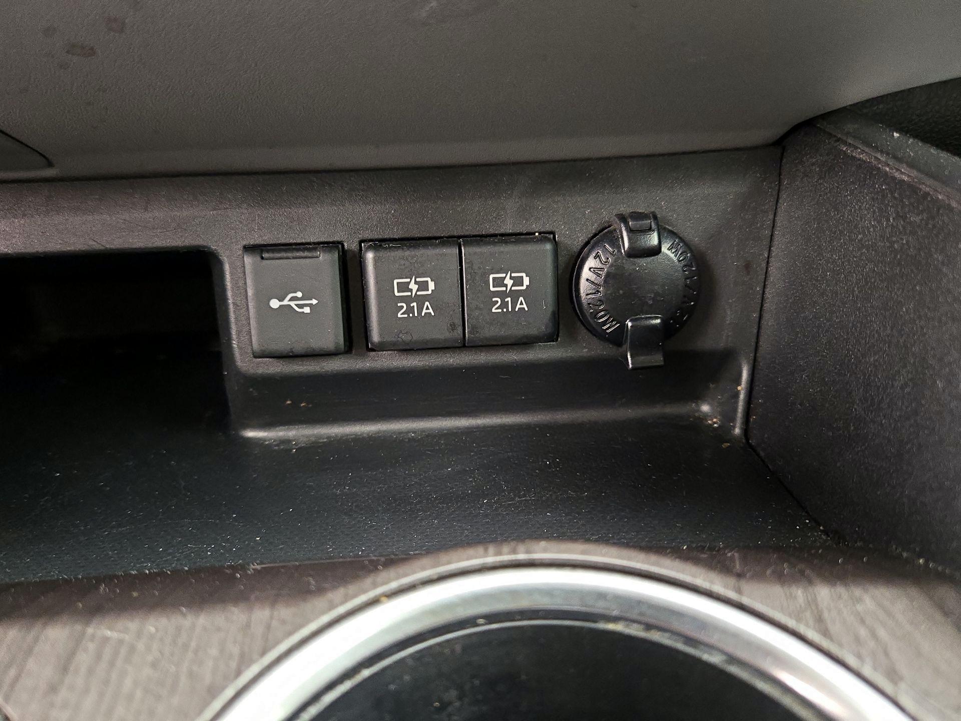 Thumbnail: 2021 Toyota Highlander - 19