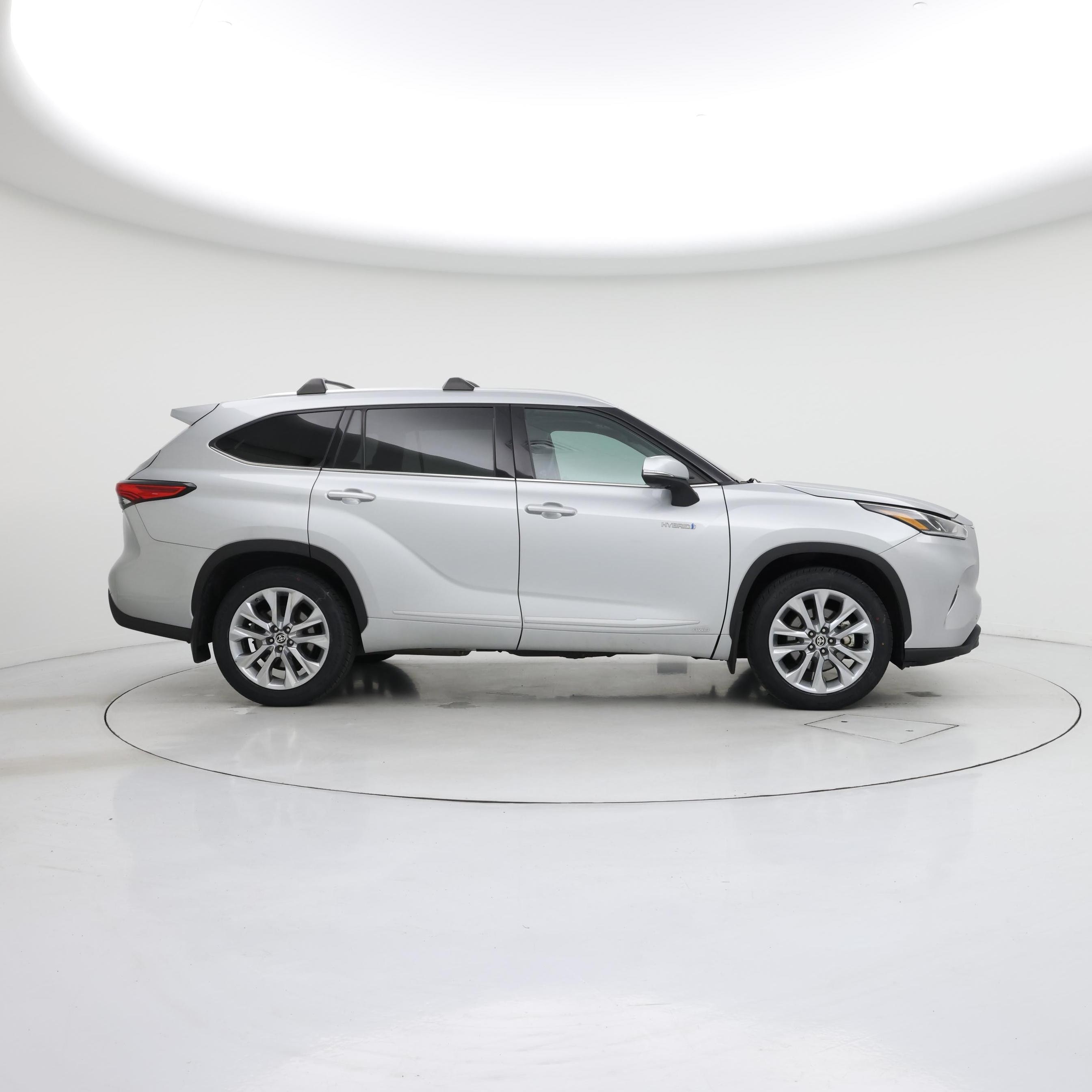 Thumbnail: 2021 Toyota Highlander - 7