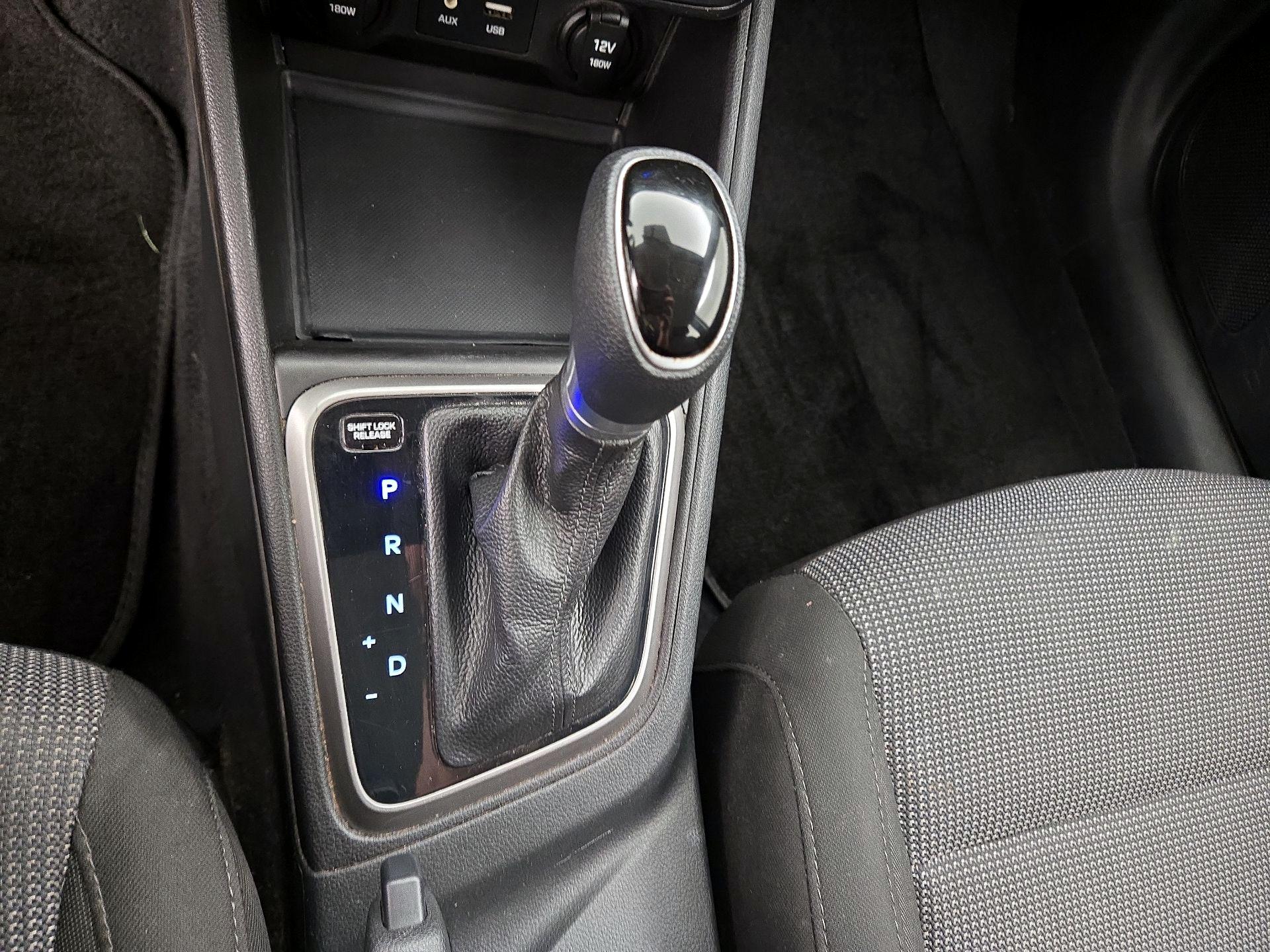 Thumbnail: 2019 Hyundai Accent - 17