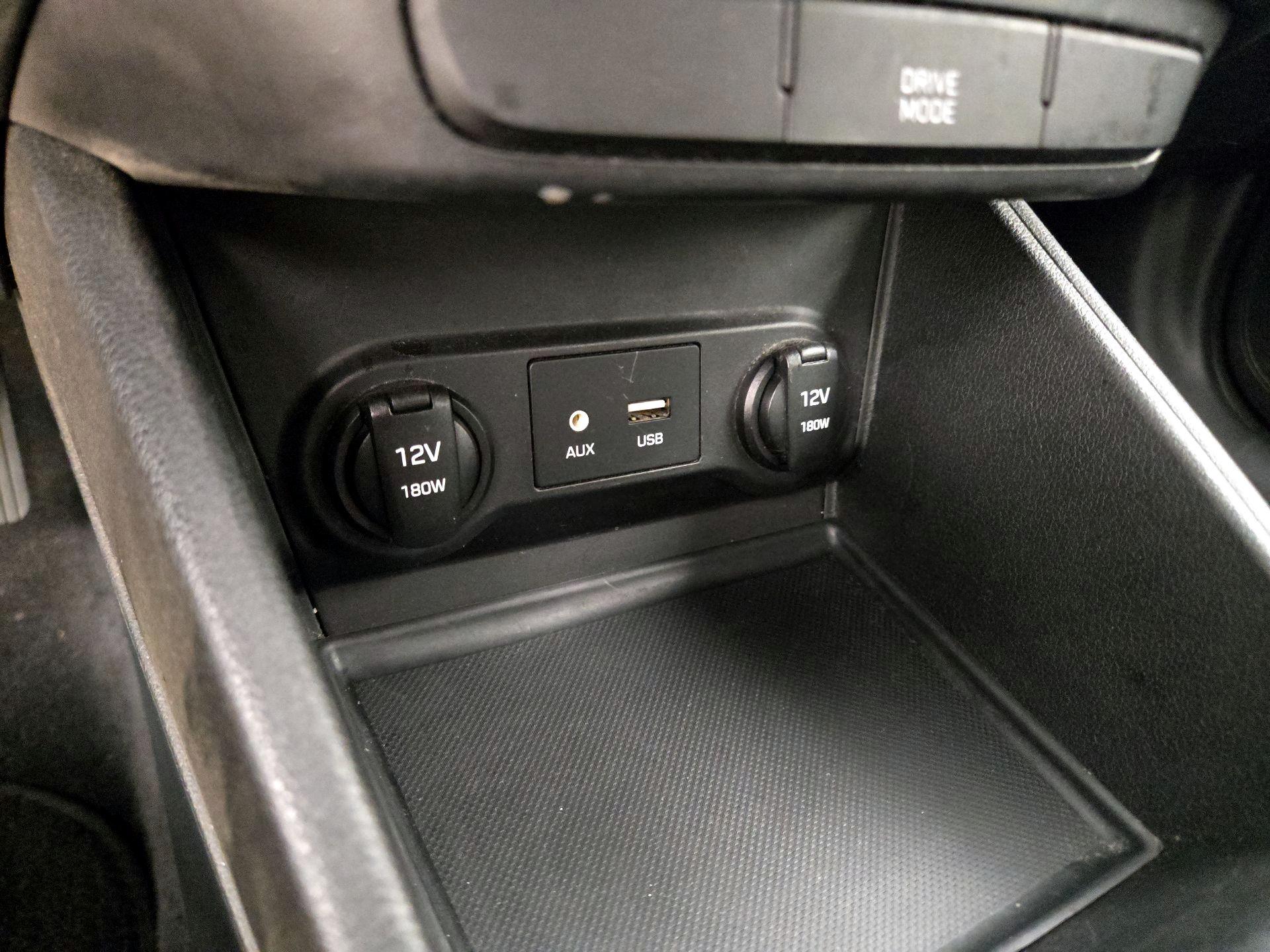 Thumbnail: 2019 Hyundai Accent - 18