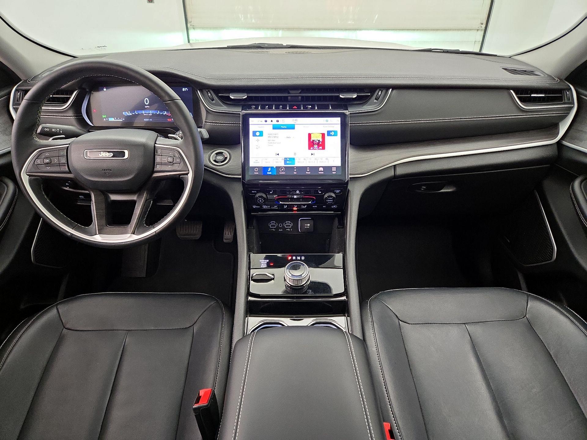 Thumbnail: 2022 Jeep Grand Cherokee L - 9