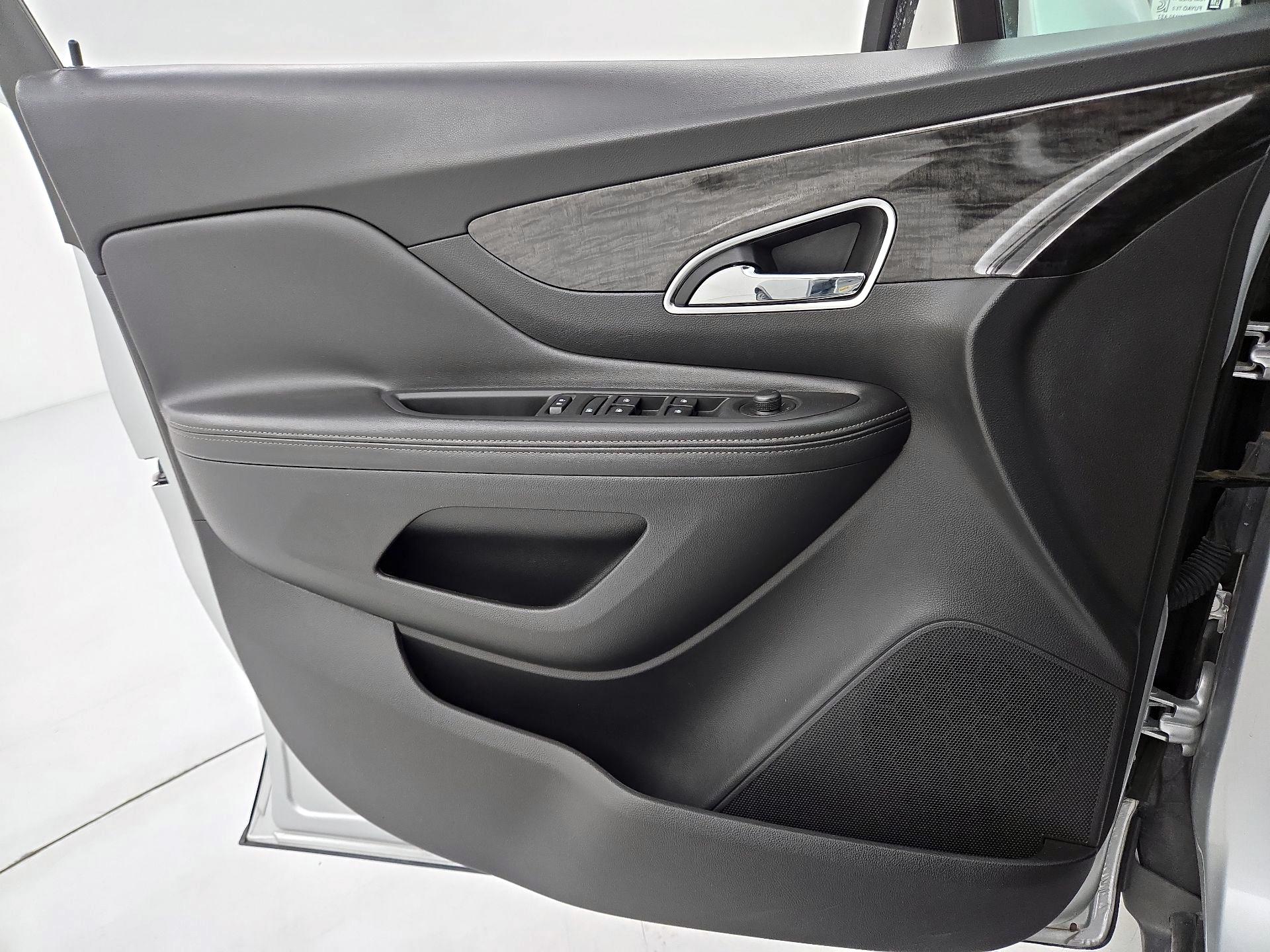 Thumbnail: 2016 Buick Encore - 12