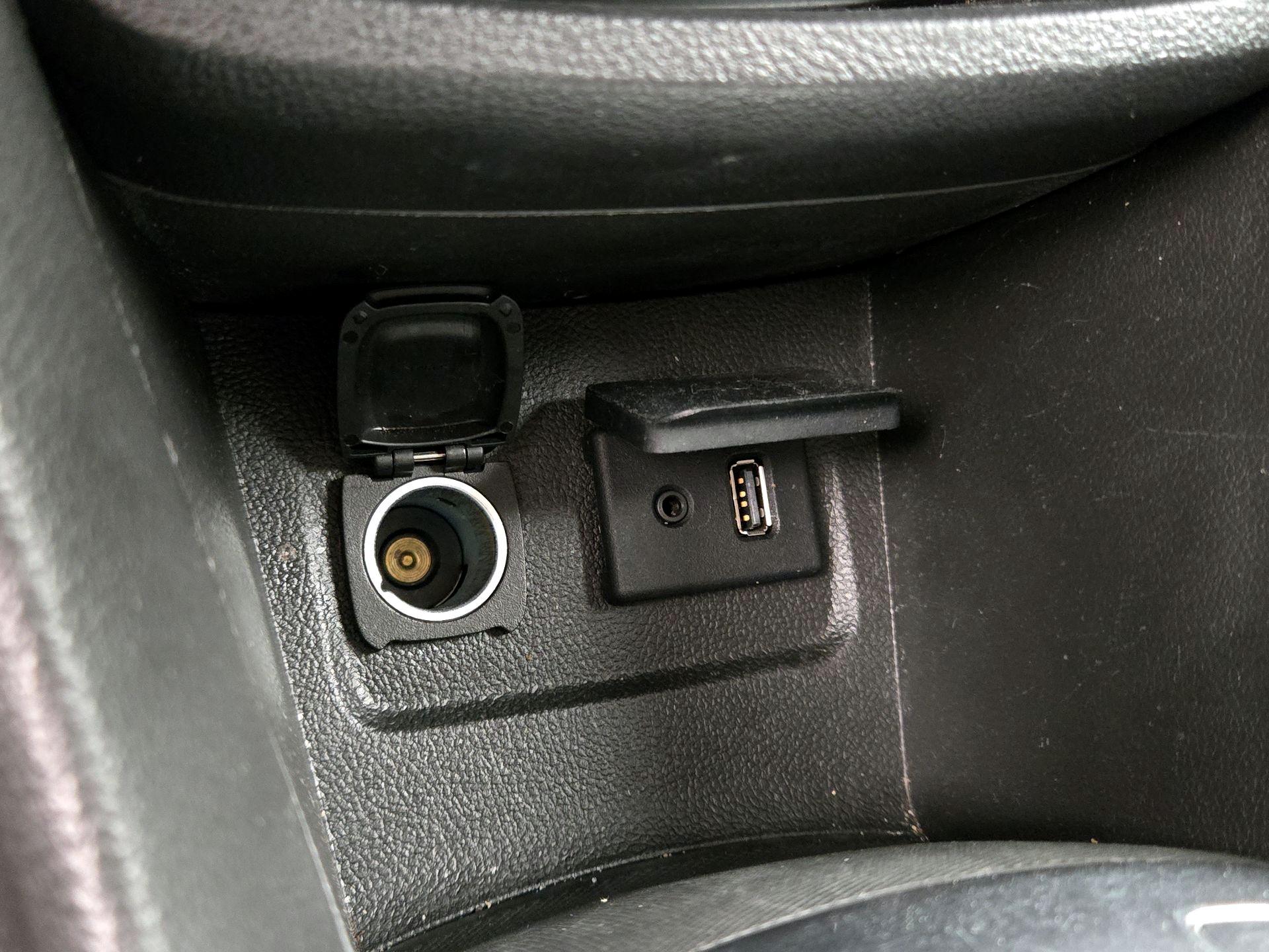 Thumbnail: 2016 Buick Encore - 18