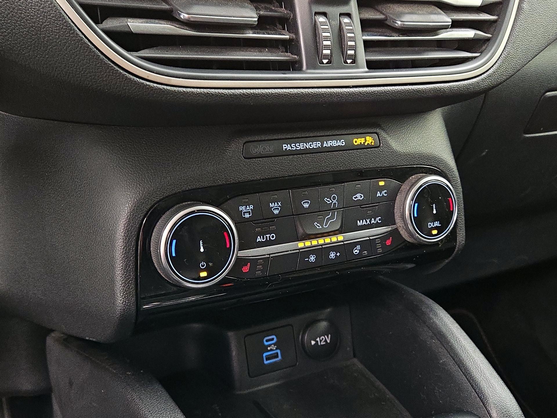 Thumbnail: 2022 Ford Escape - 17