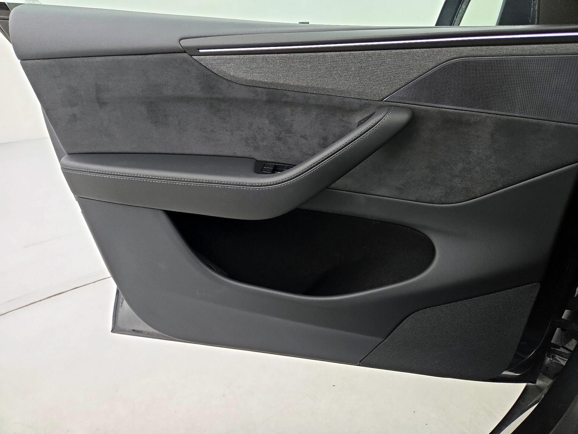 Thumbnail: 2026 Tesla Model Y - 12