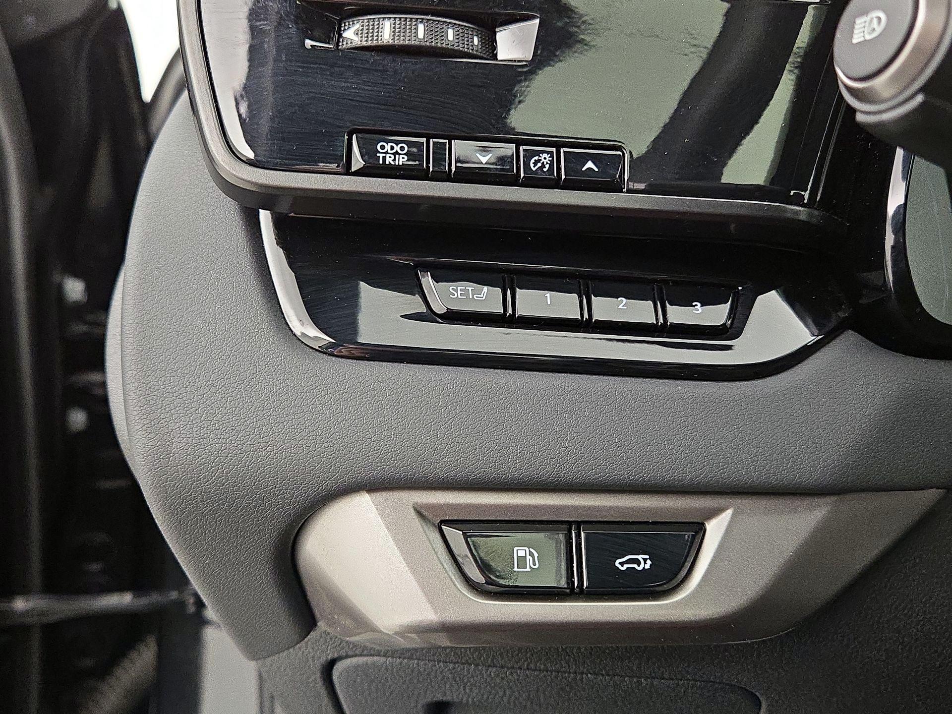 Thumbnail: 2024 Lexus RX - 13