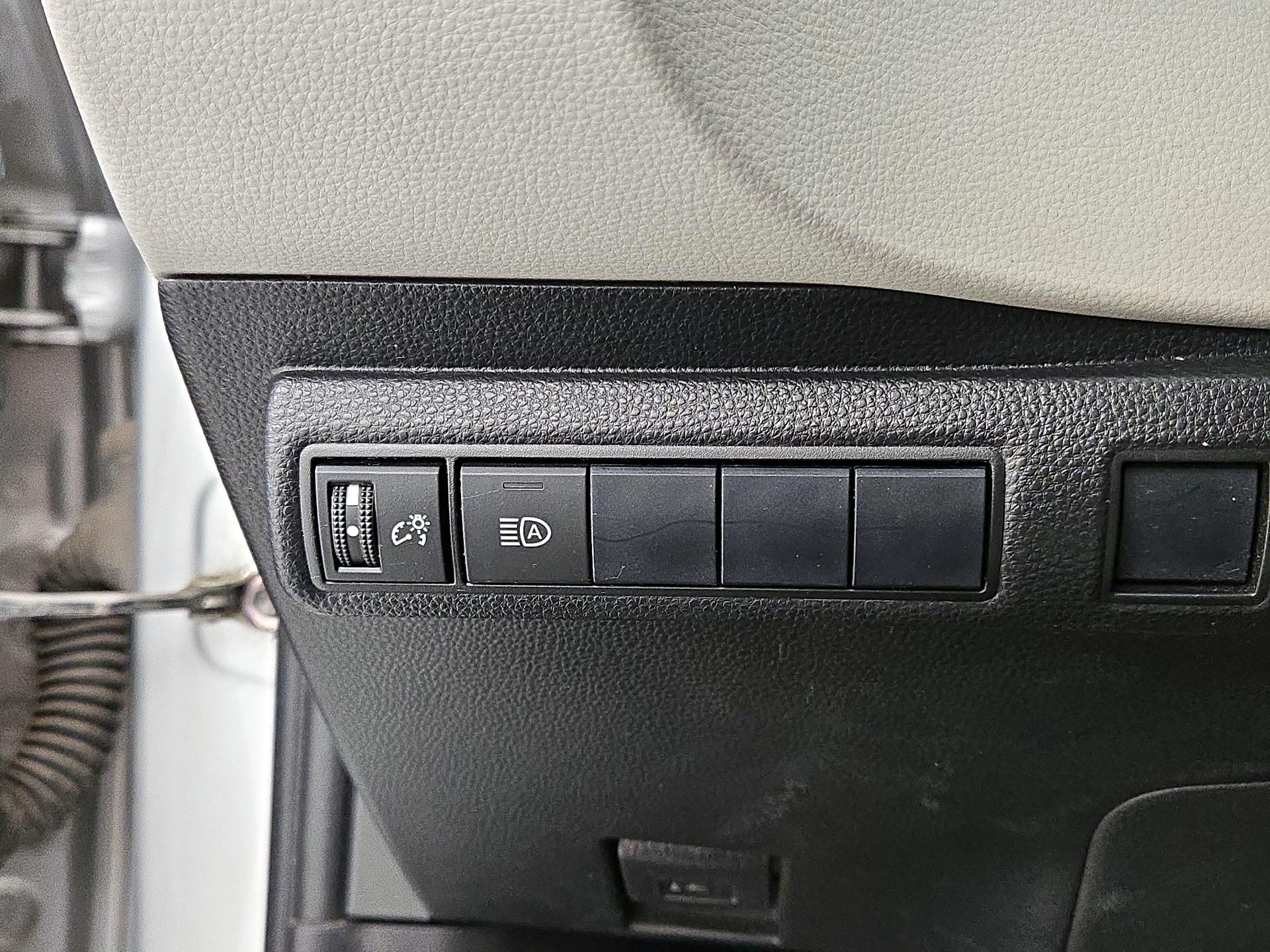 Thumbnail: 2020 Toyota Corolla - 13