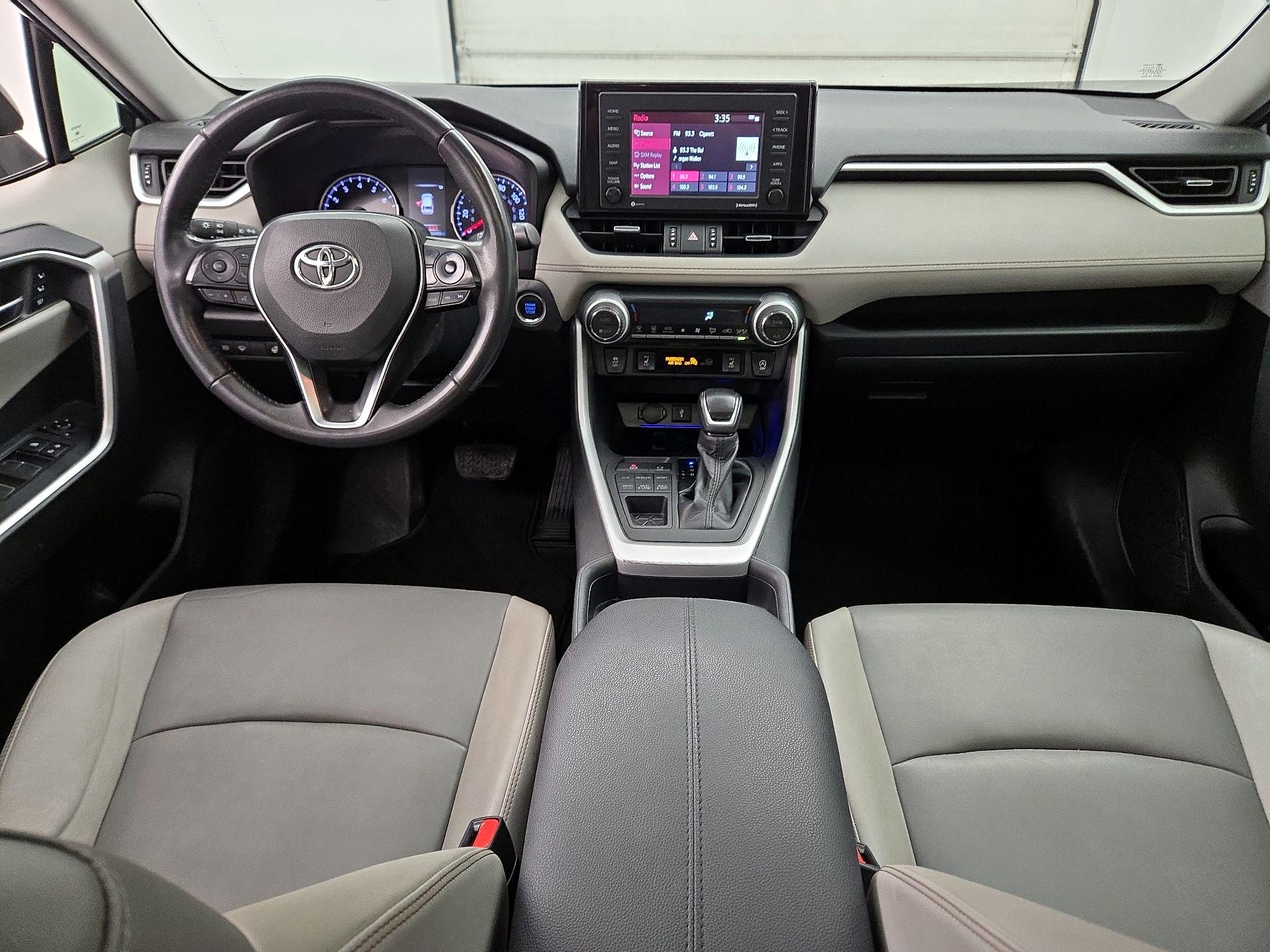 Thumbnail: 2020 Toyota RAV4 - 9