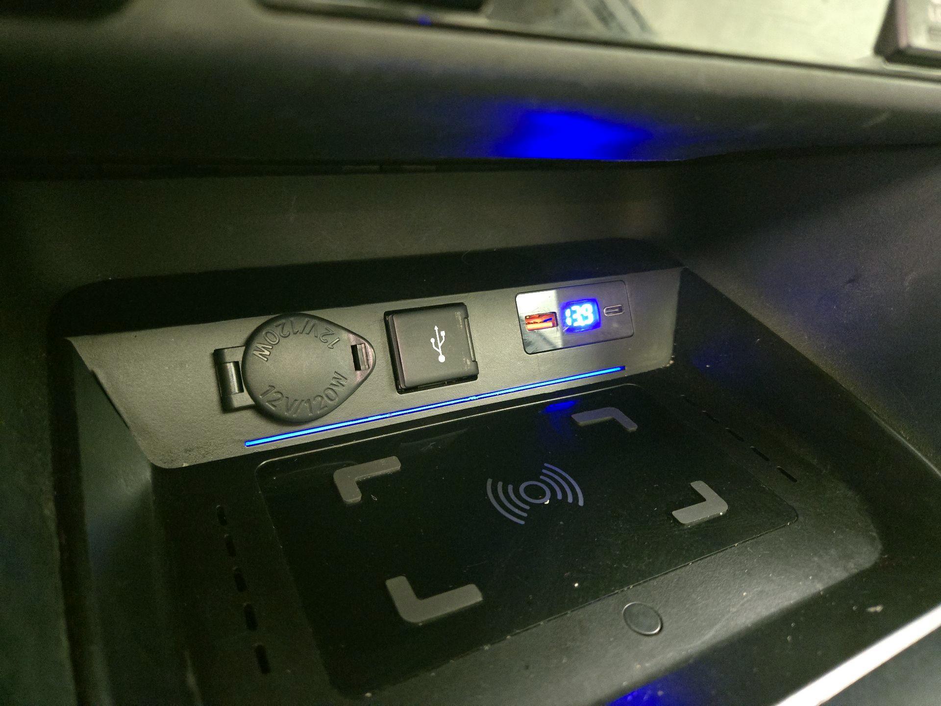 Thumbnail: 2020 Toyota RAV4 - 18