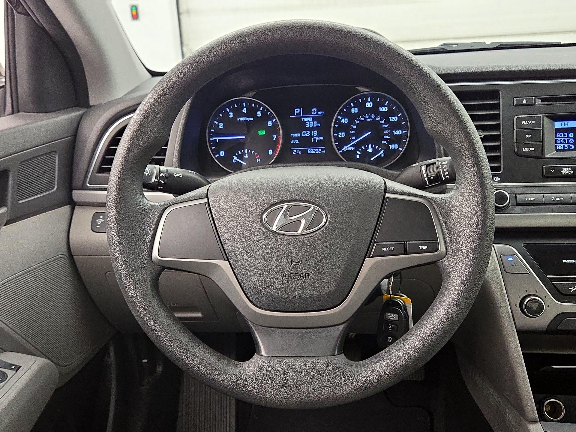 Thumbnail: 2017 Hyundai Elantra - 10