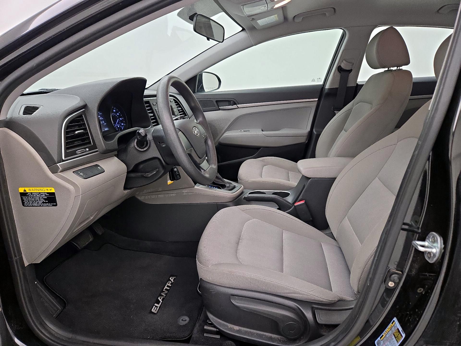 Thumbnail: 2017 Hyundai Elantra - 11