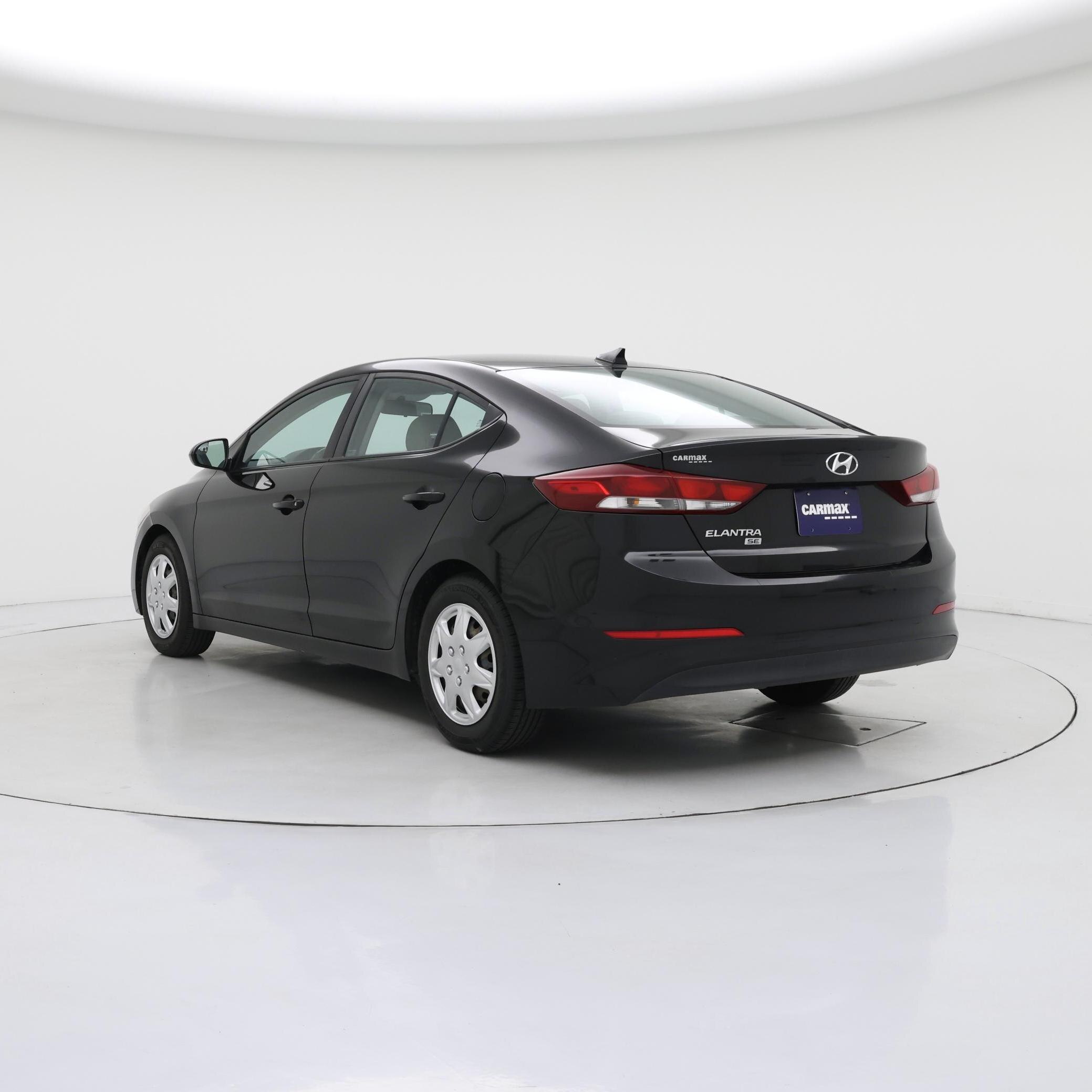 Thumbnail: 2017 Hyundai Elantra - 2