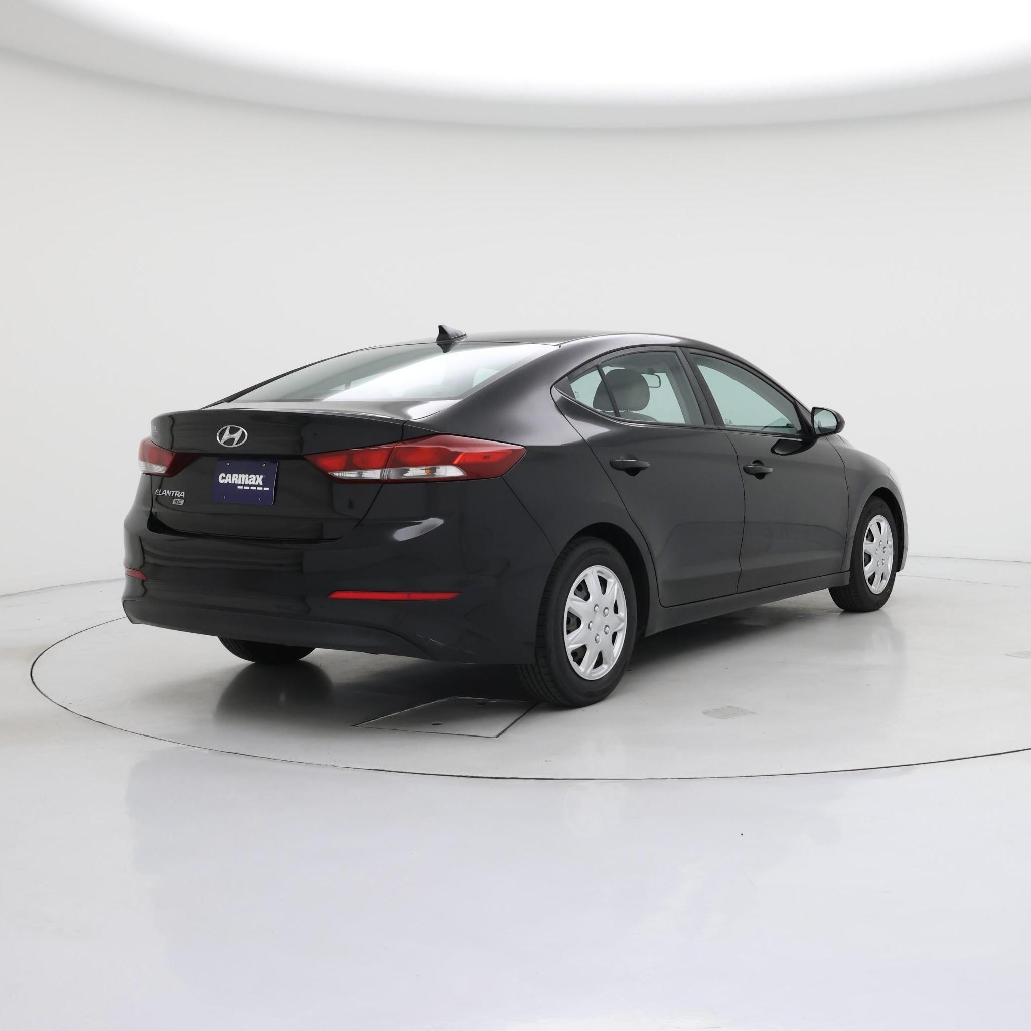 Thumbnail: 2017 Hyundai Elantra - 8