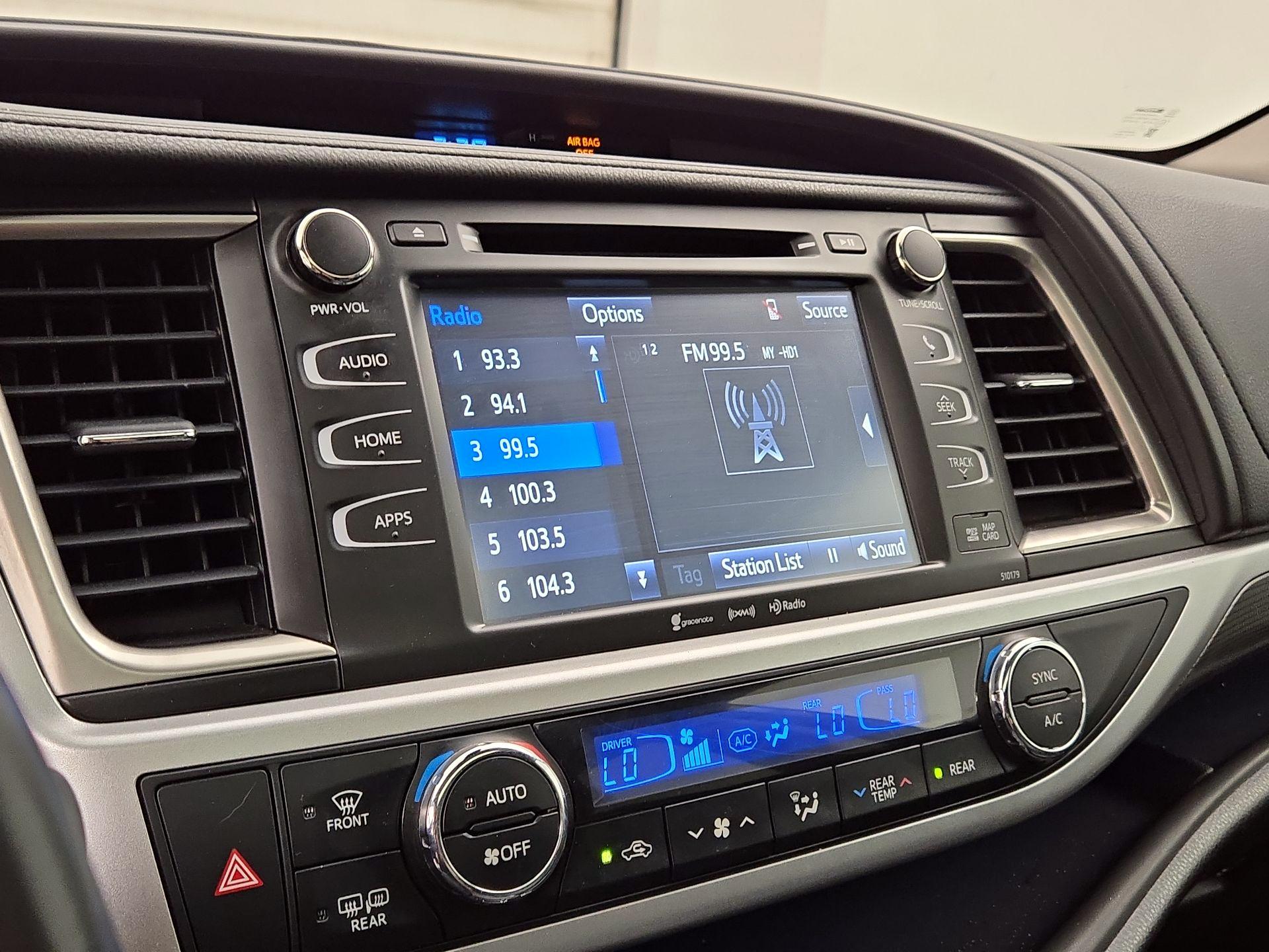 Thumbnail: 2017 Toyota Highlander - 16