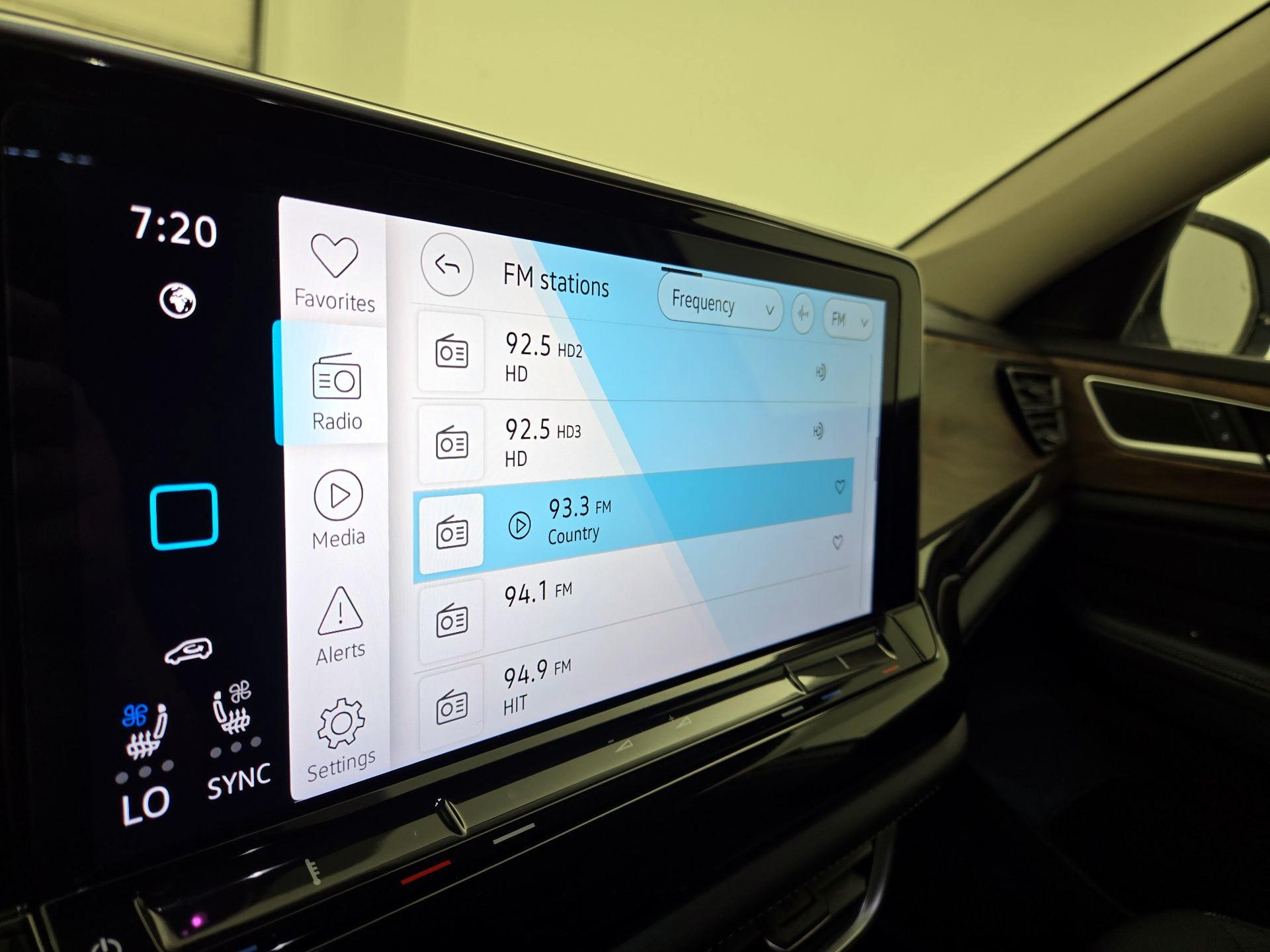 Thumbnail: 2024 Volkswagen Atlas - 15