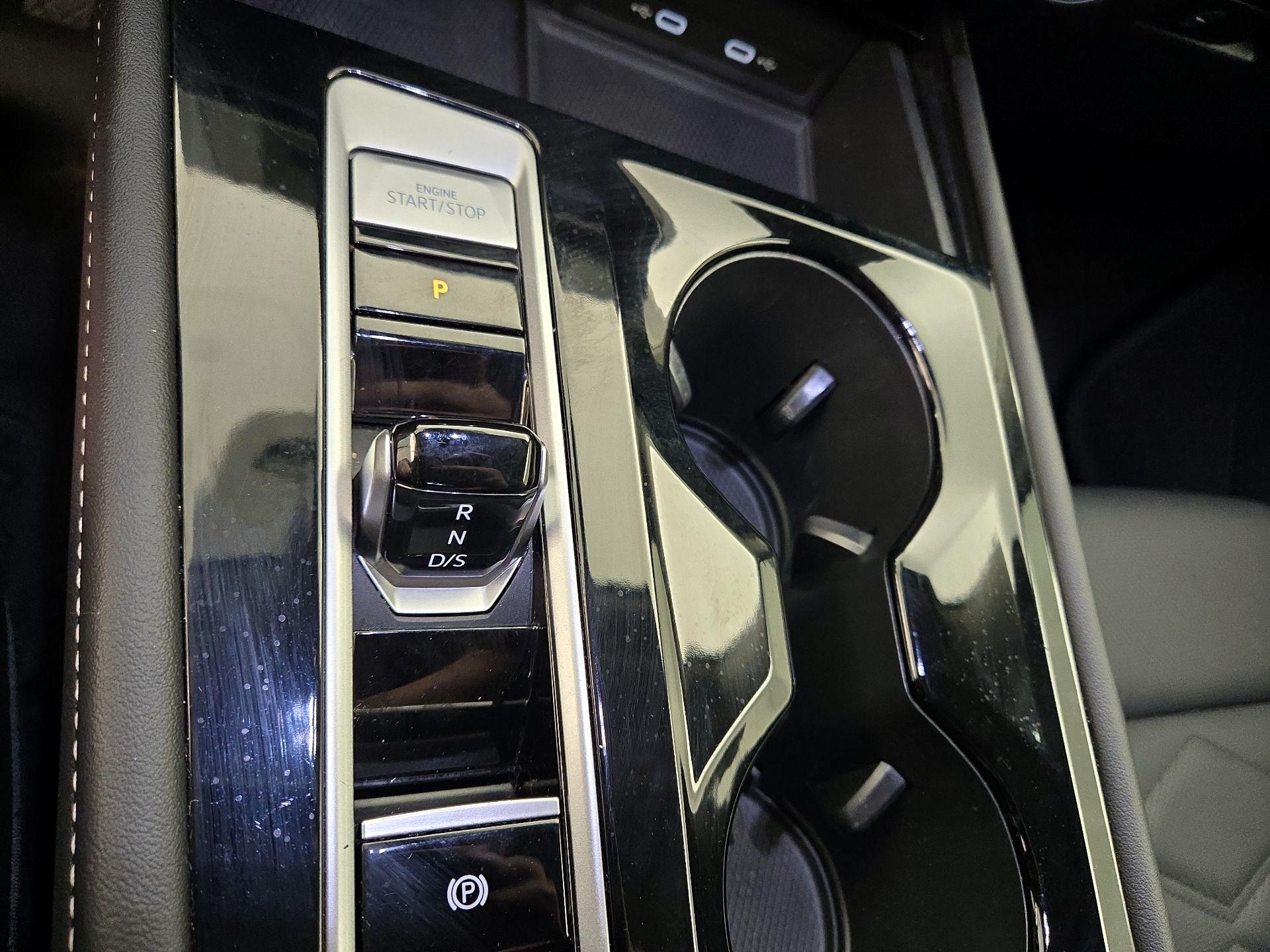 Thumbnail: 2024 Volkswagen Atlas - 17