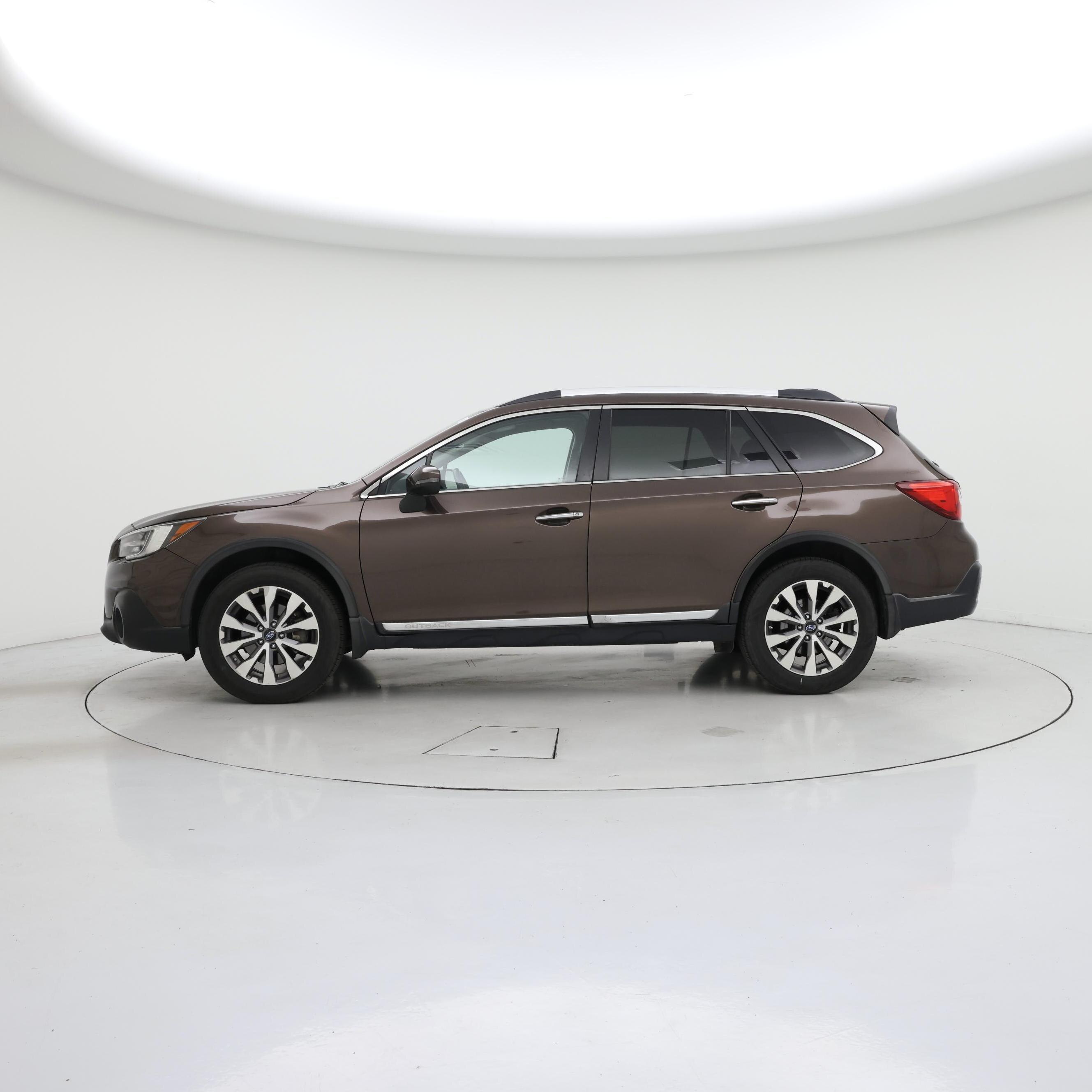 Thumbnail: 2019 Subaru Outback - 3
