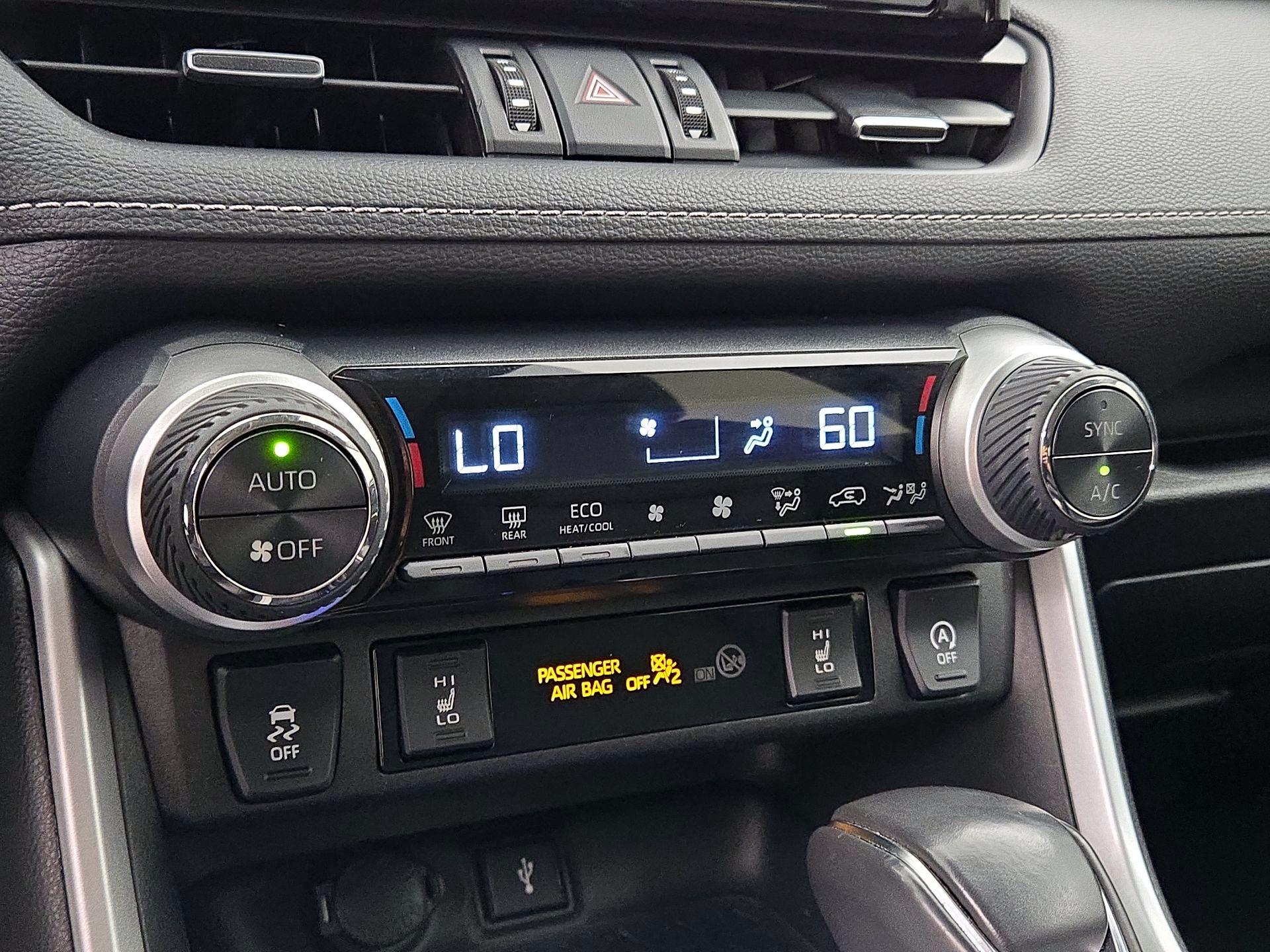 Thumbnail: 2021 Toyota RAV4 - 16