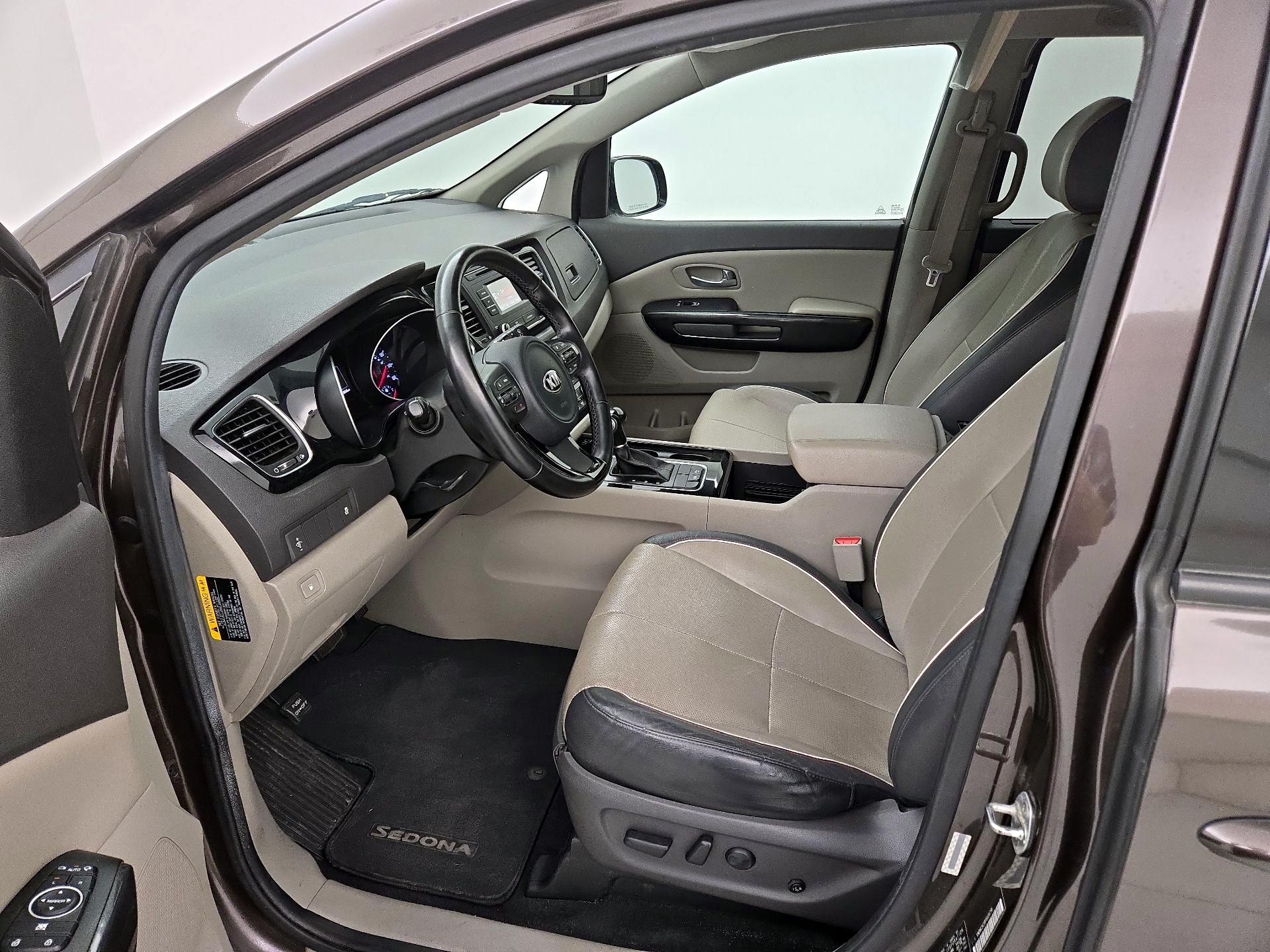 Thumbnail: 2015 Kia Sedona - 11