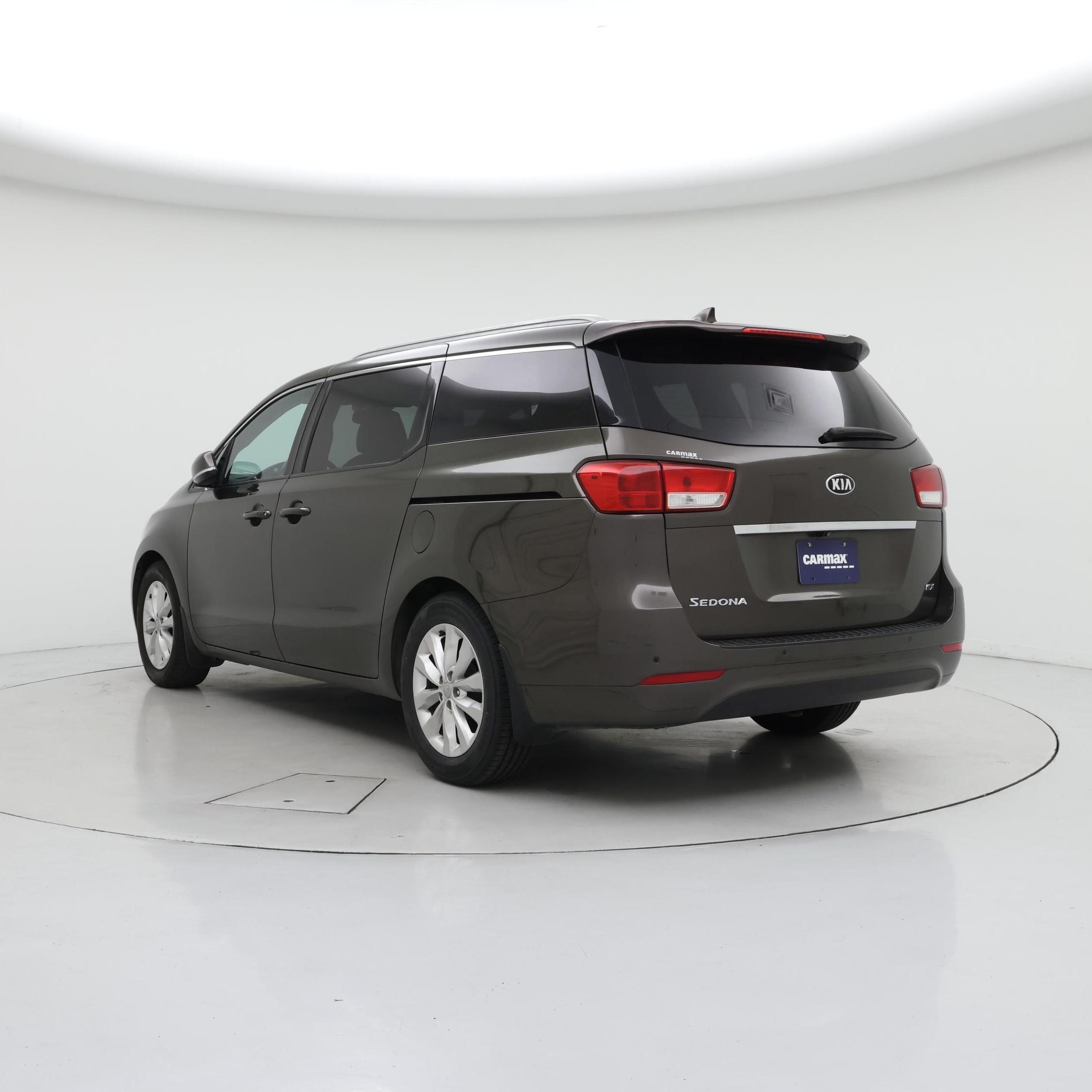 Thumbnail: 2015 Kia Sedona - 2
