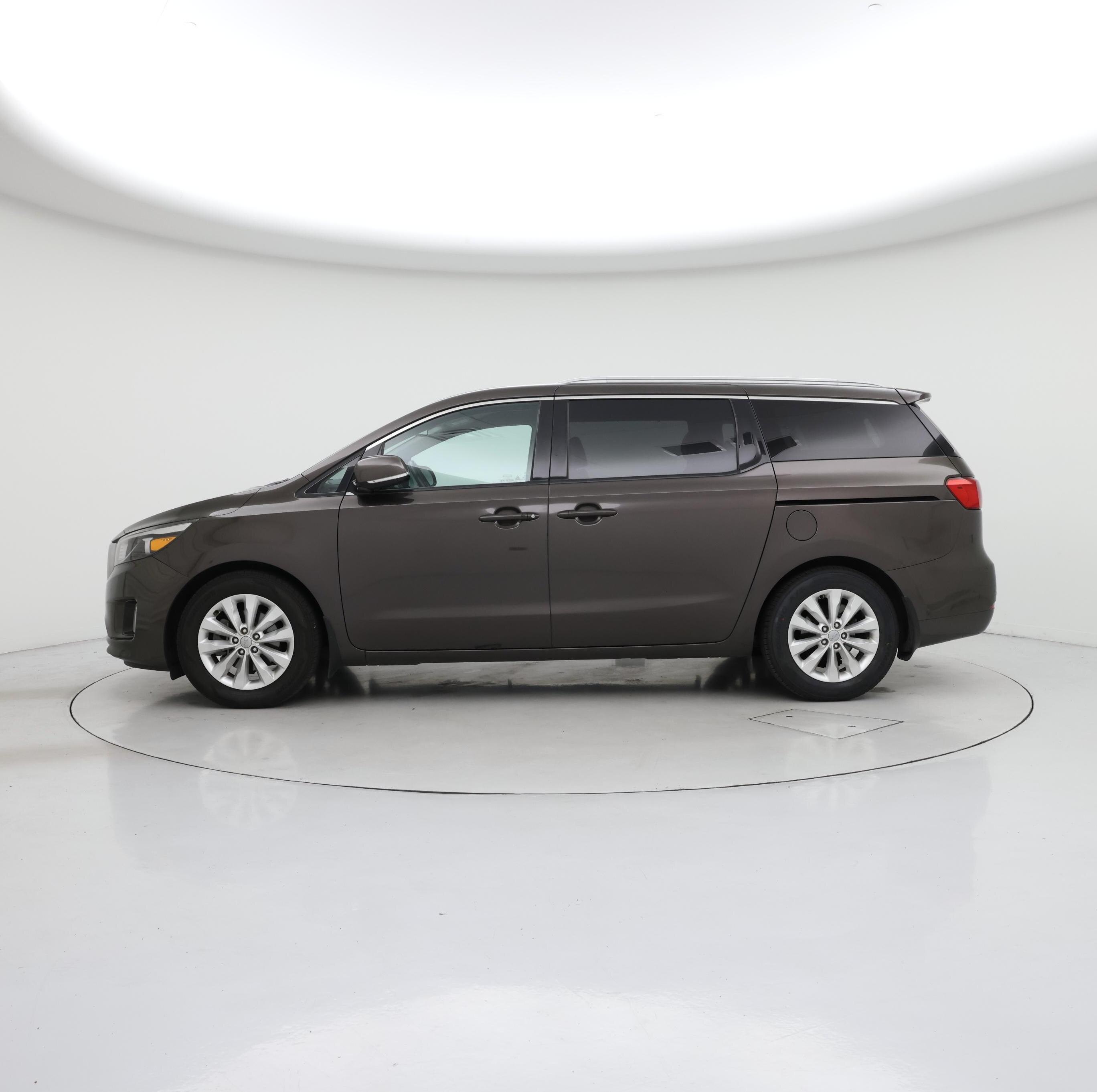Thumbnail: 2015 Kia Sedona - 3