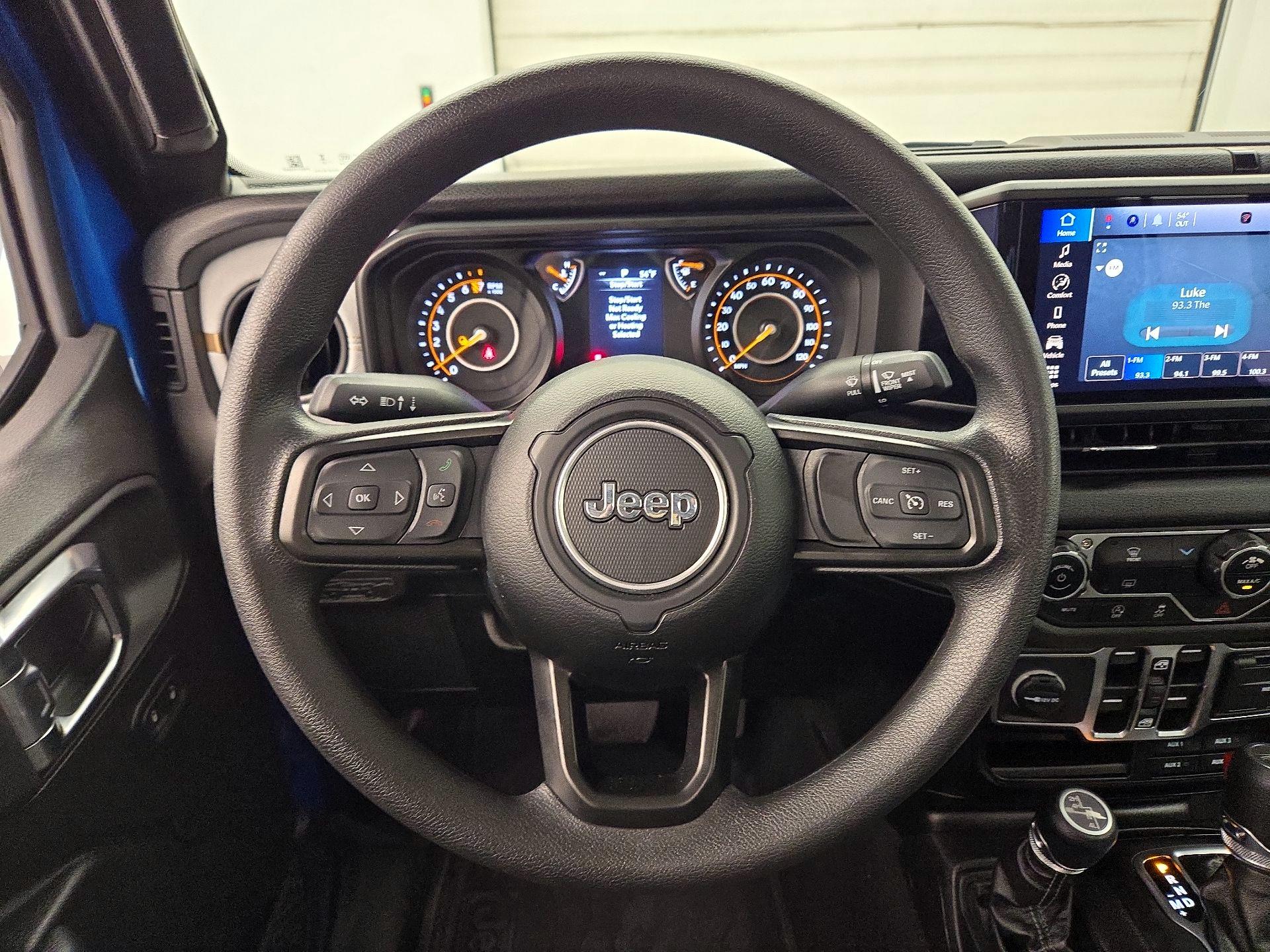 Thumbnail: 2025 Jeep Gladiator - 10