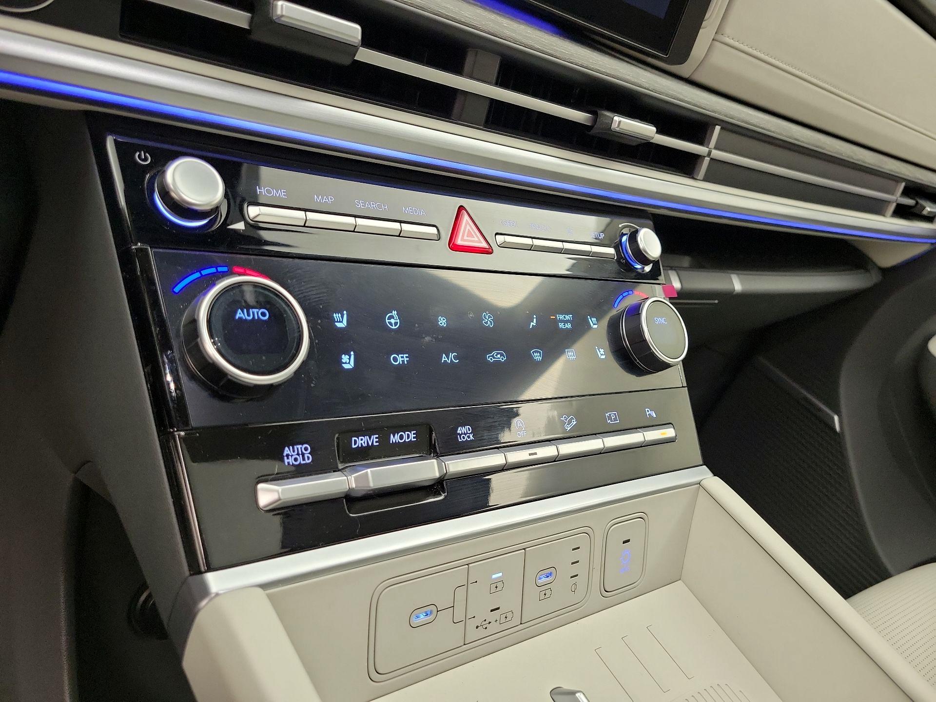 Thumbnail: 2024 Hyundai Santa Fe - 17