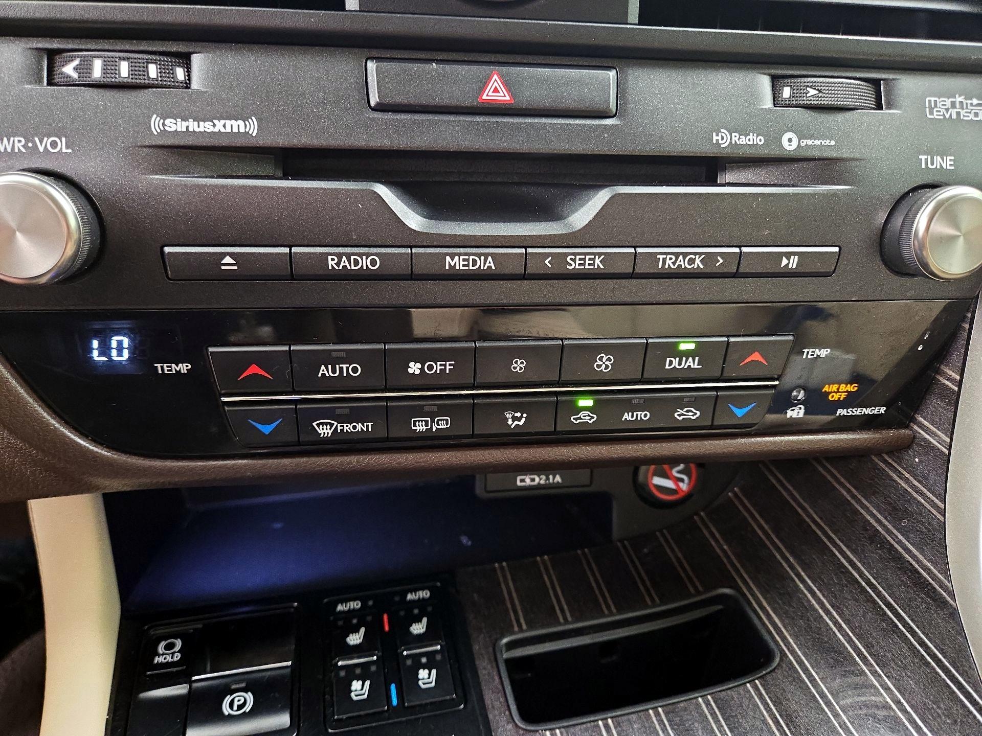 Thumbnail: 2020 Lexus RX - 17