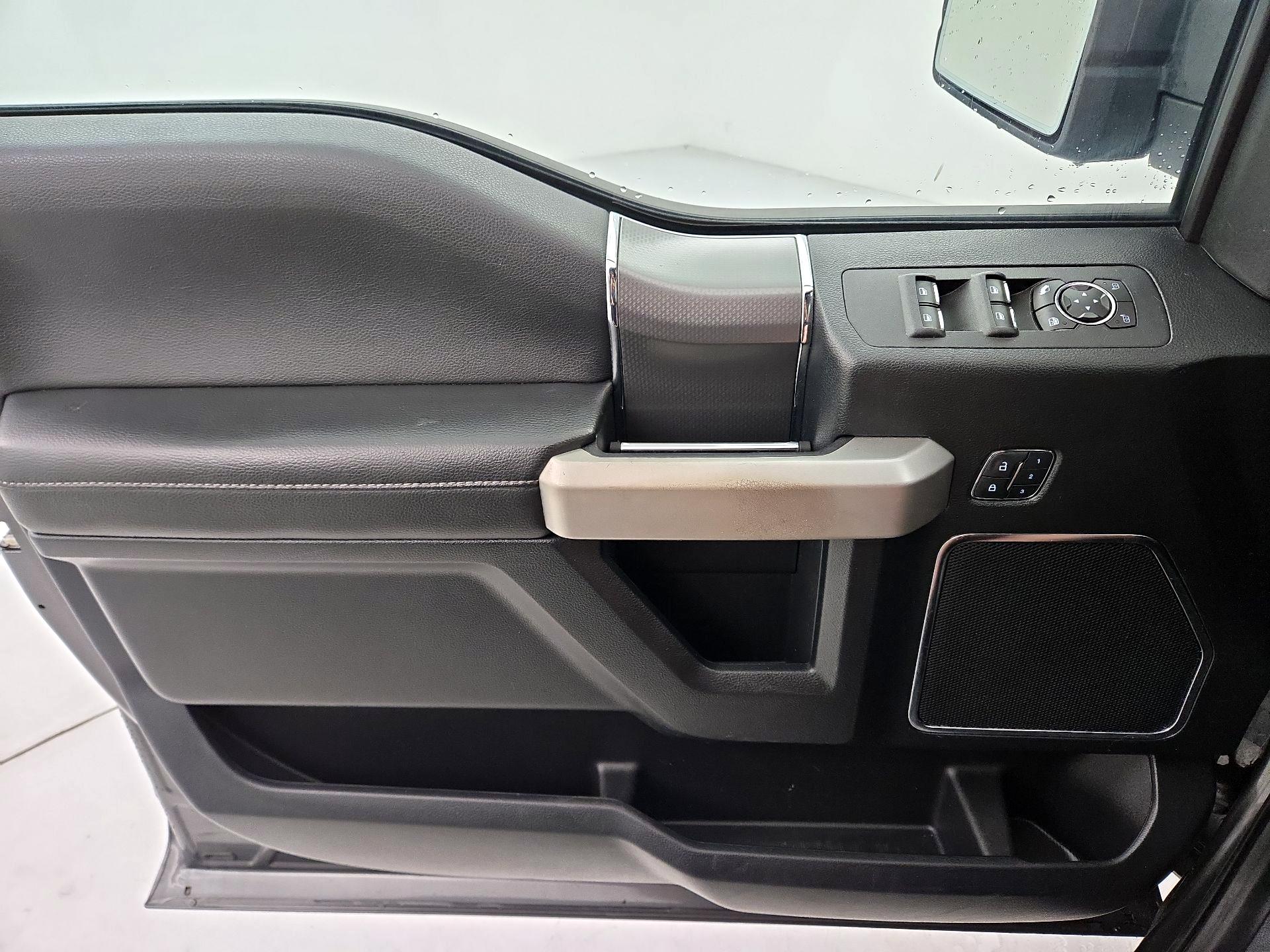 Thumbnail: 2016 Ford F-150 - 12