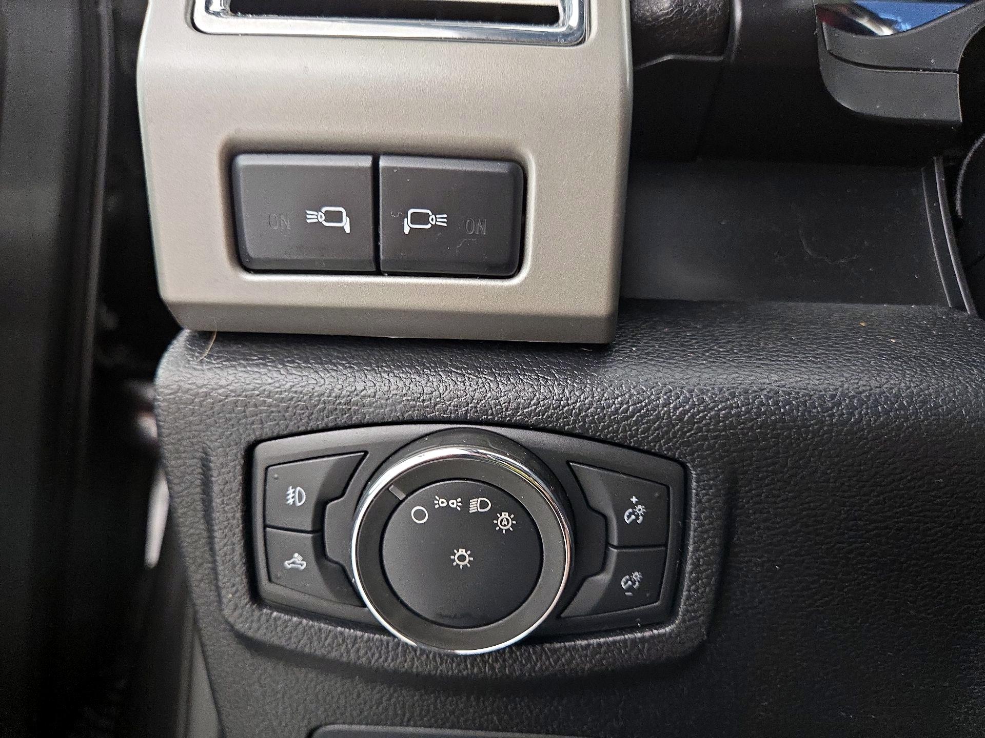 Thumbnail: 2016 Ford F-150 - 13