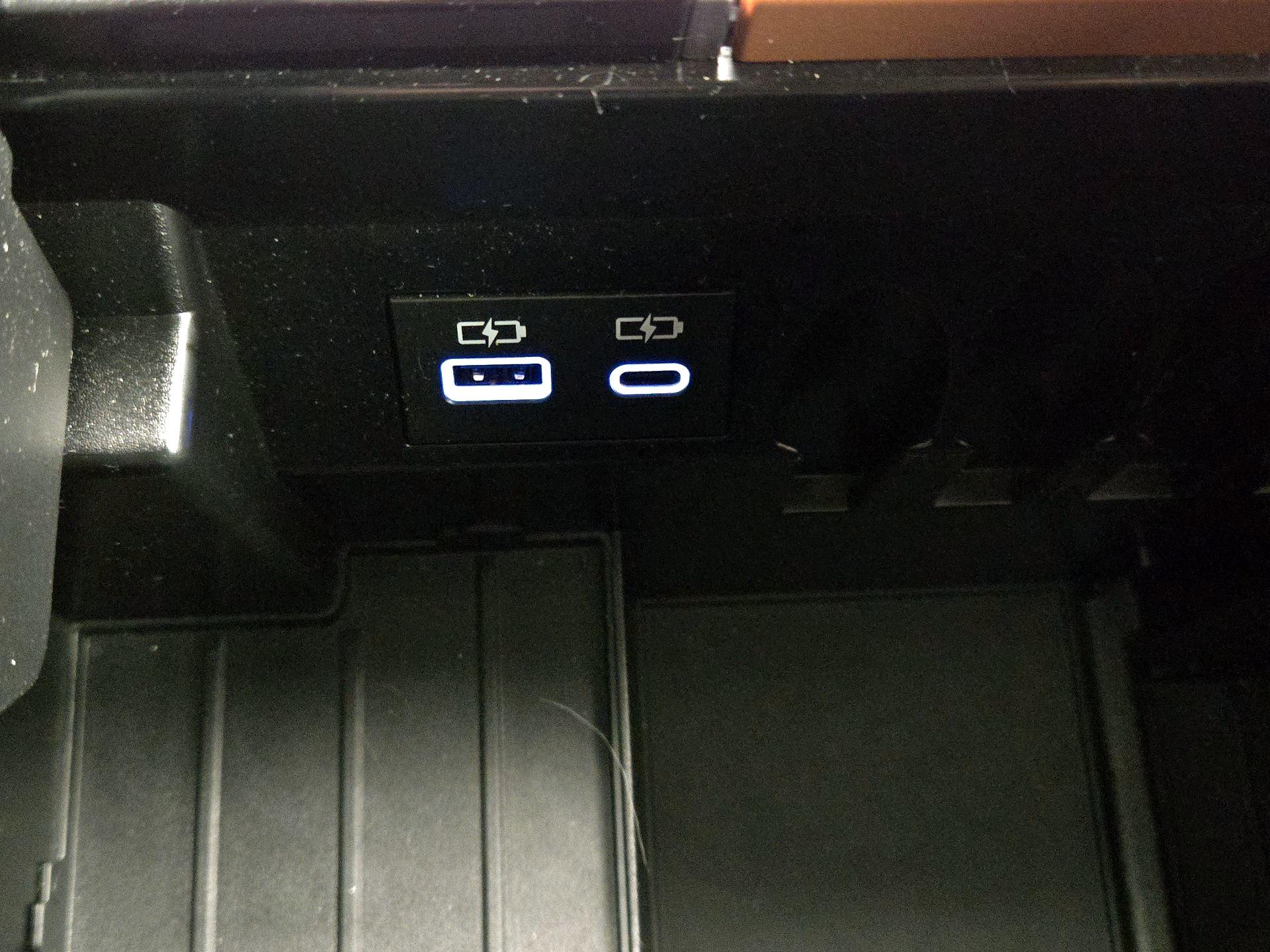 Thumbnail: 2023 Toyota Tundra - 18