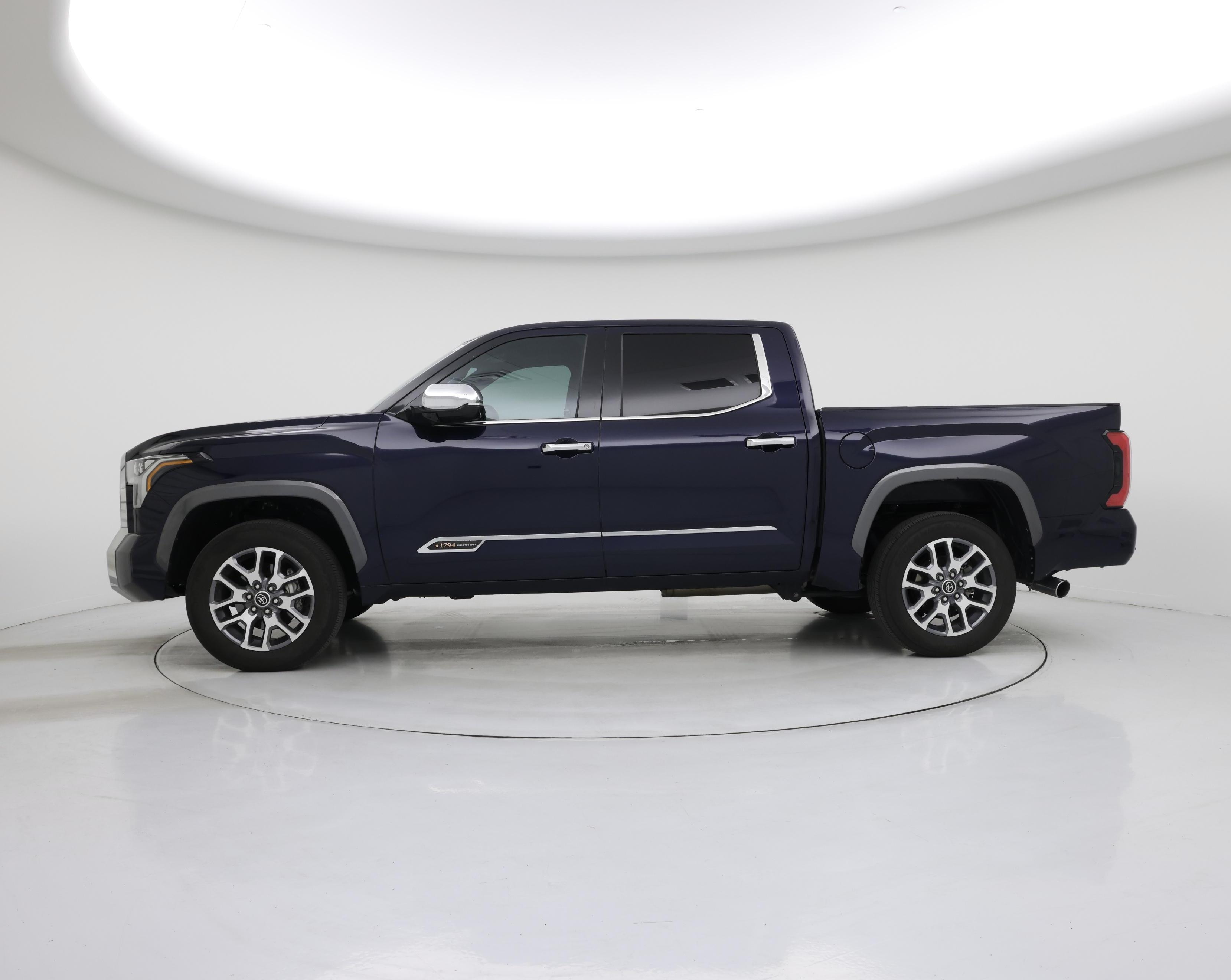 Thumbnail: 2023 Toyota Tundra - 3