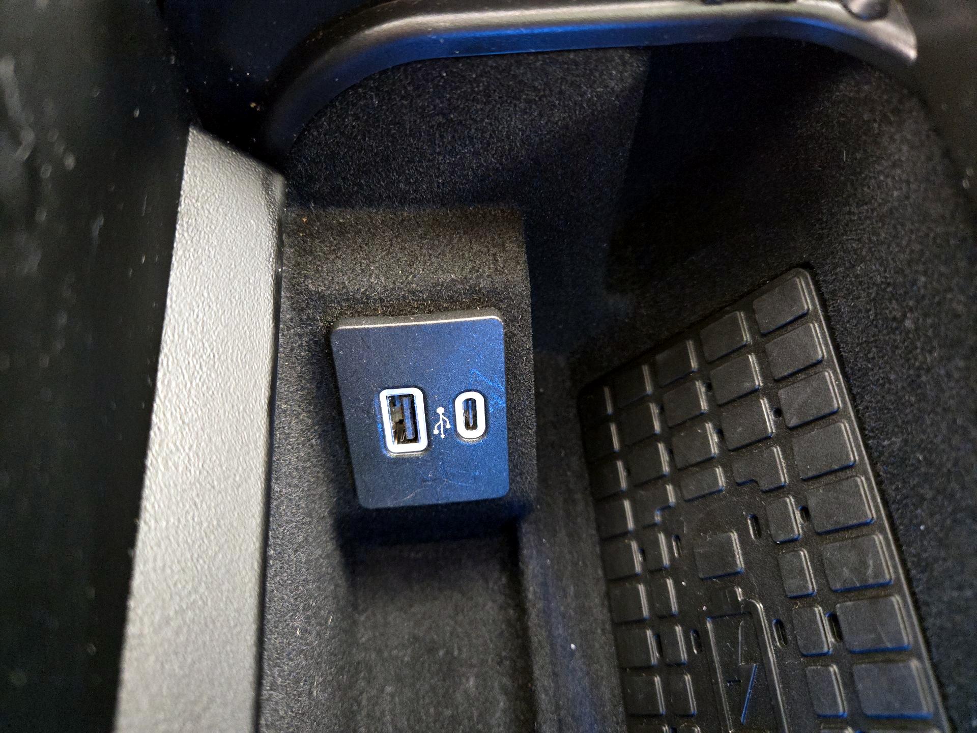 Thumbnail: 2024 Lincoln Navigator - 19