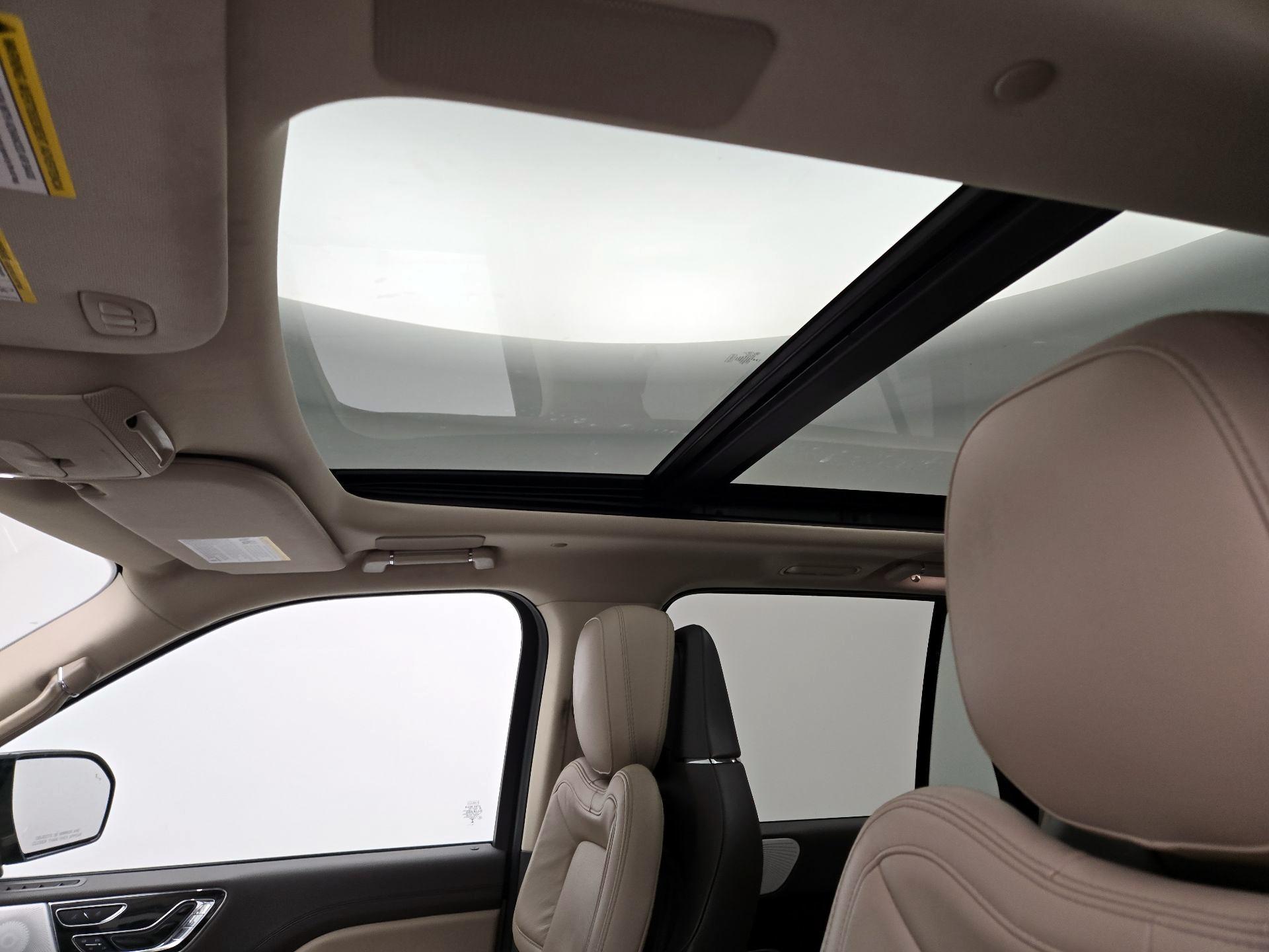 Thumbnail: 2024 Lincoln Navigator - 20