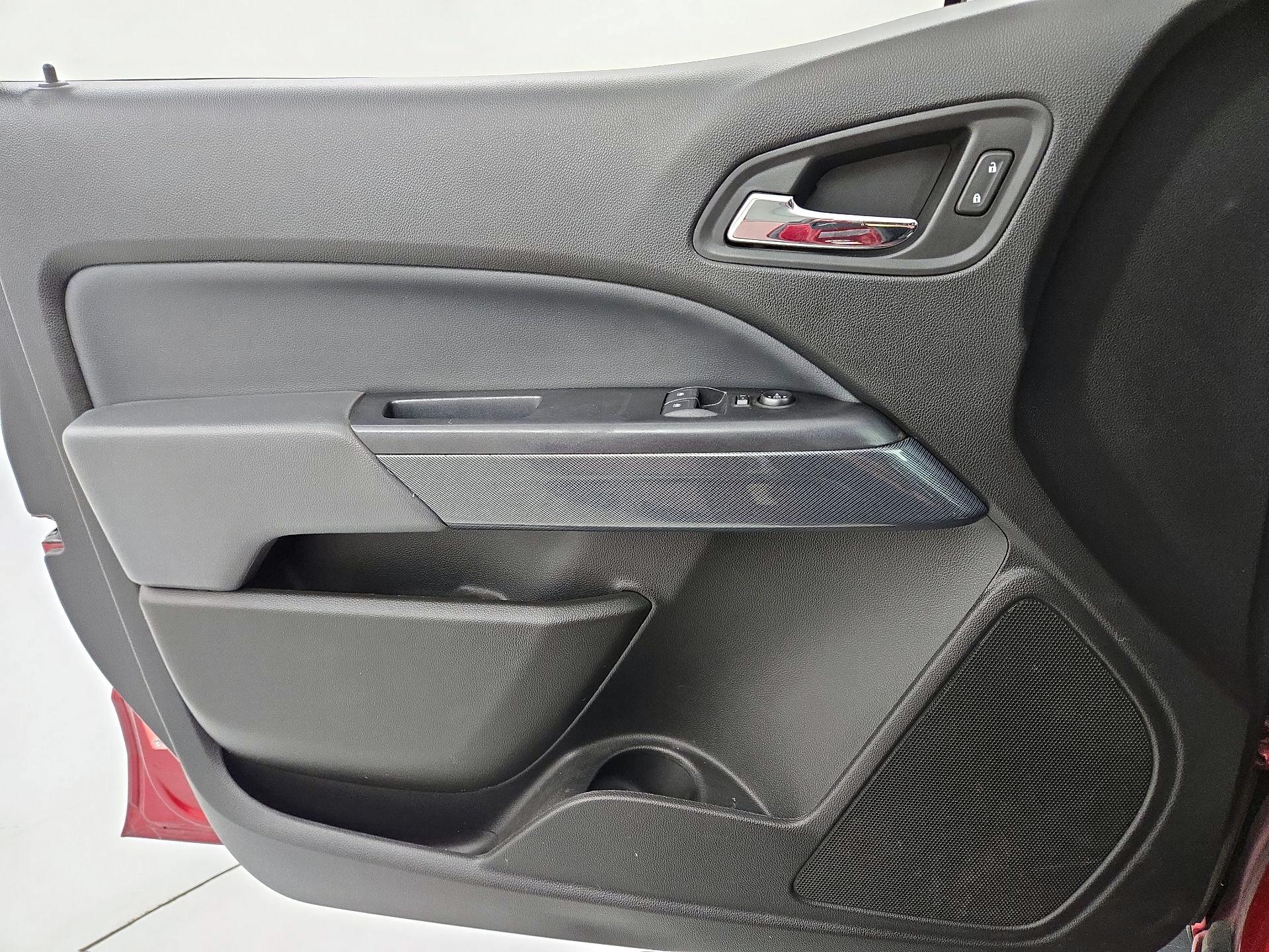 Thumbnail: 2020 Chevrolet Colorado - 12