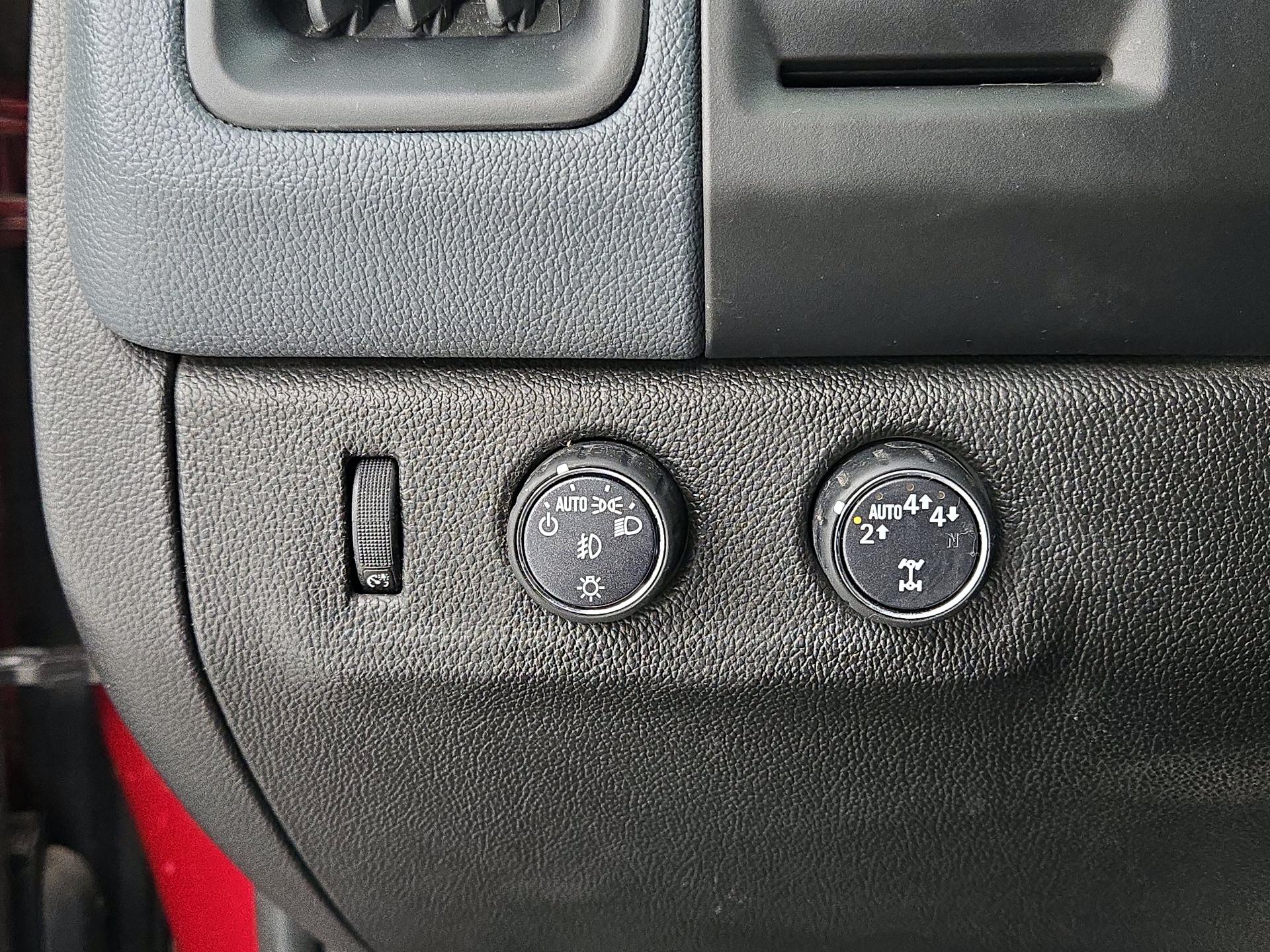 Thumbnail: 2020 Chevrolet Colorado - 13