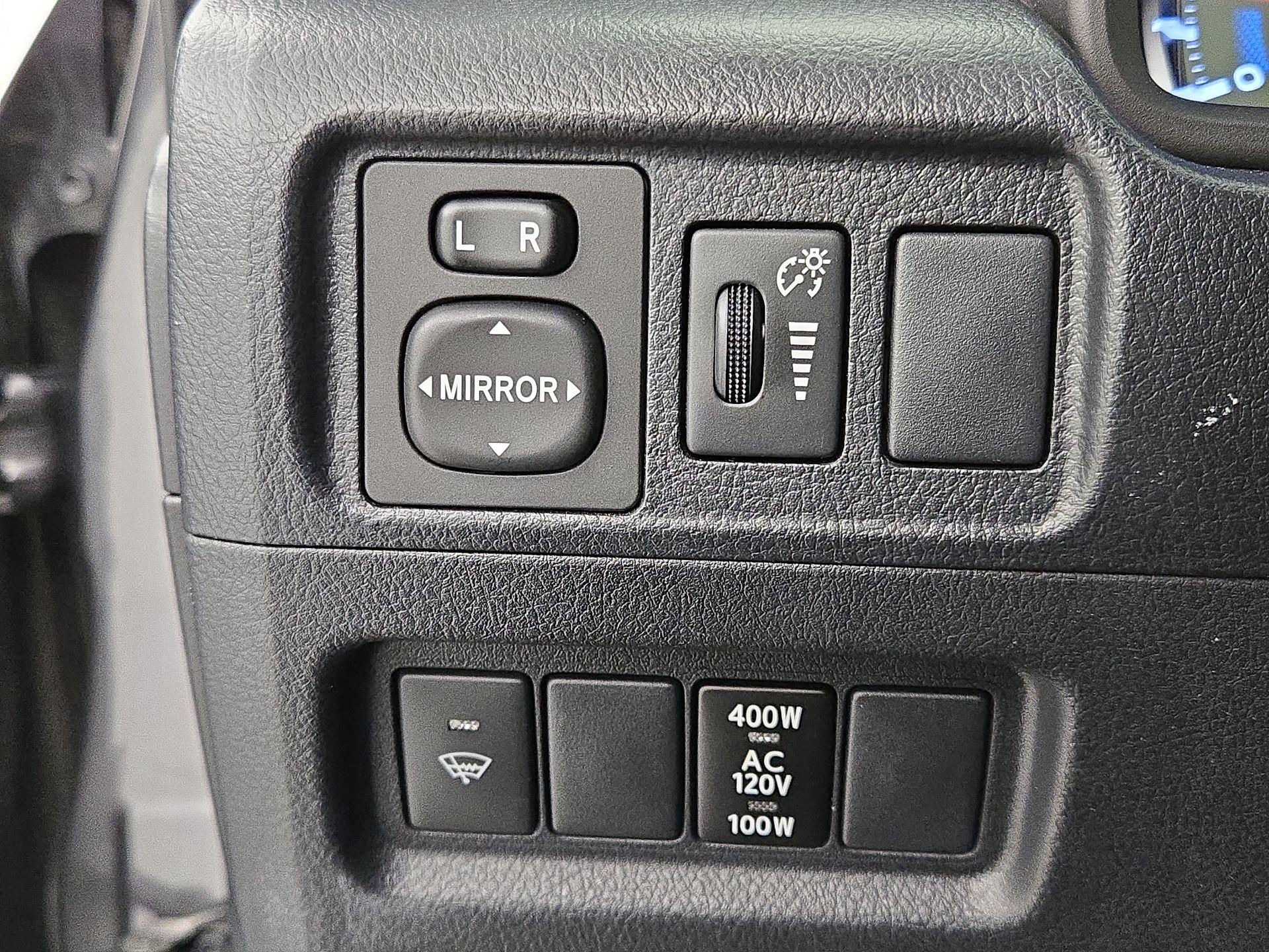 Thumbnail: 2019 Toyota 4Runner - 13