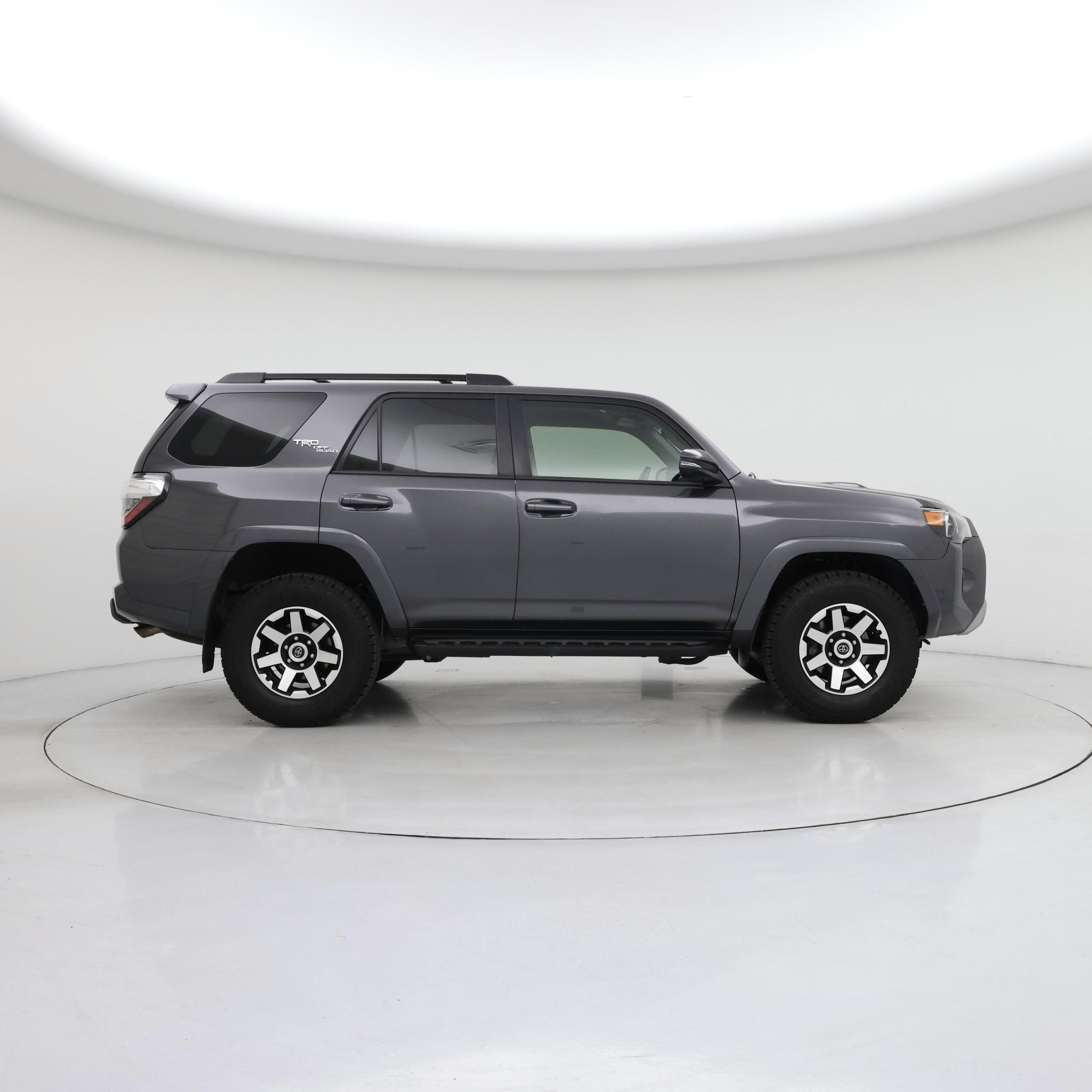 Thumbnail: 2019 Toyota 4Runner - 7