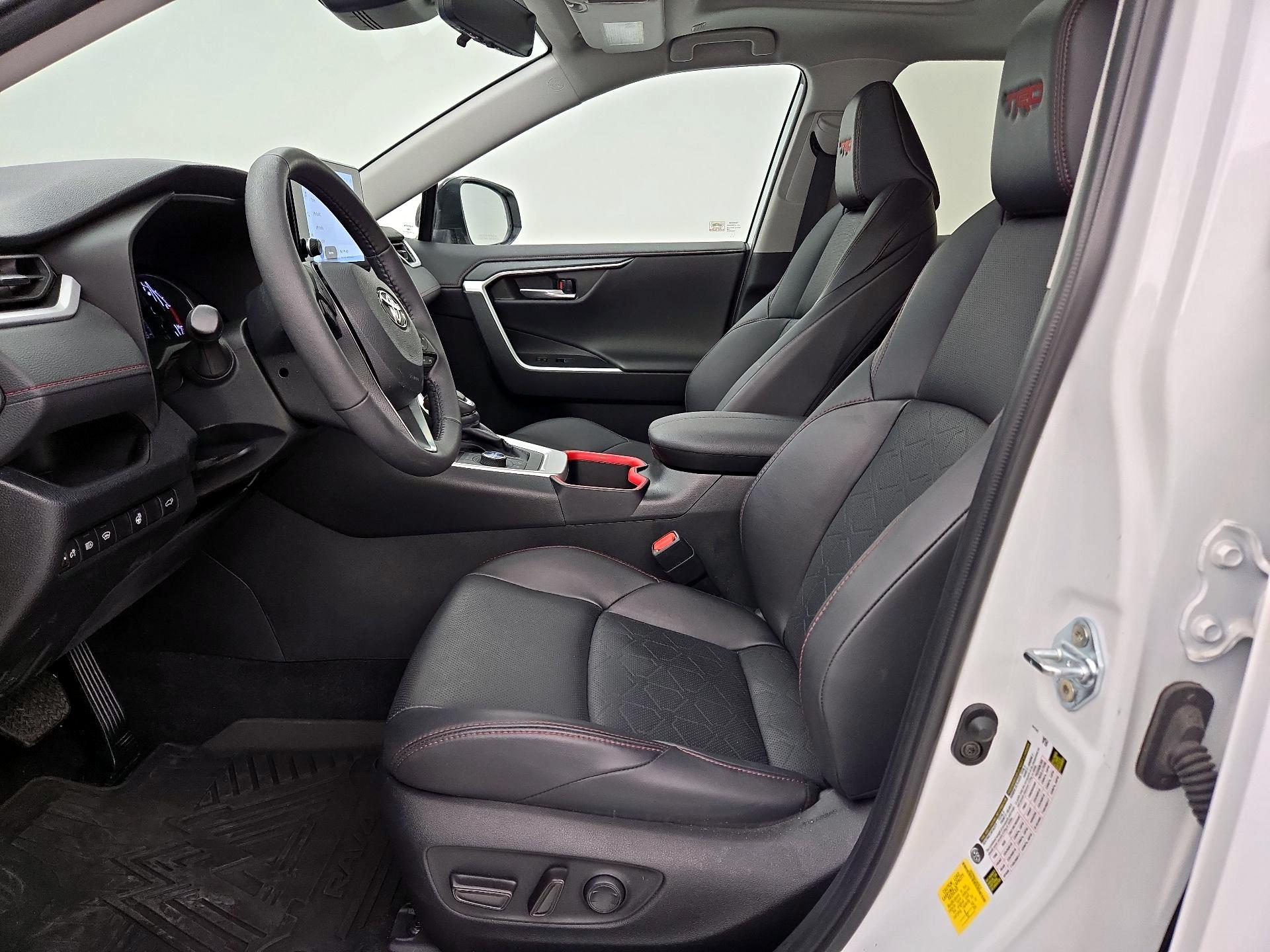 Thumbnail: 2024 Toyota RAV4 - 11