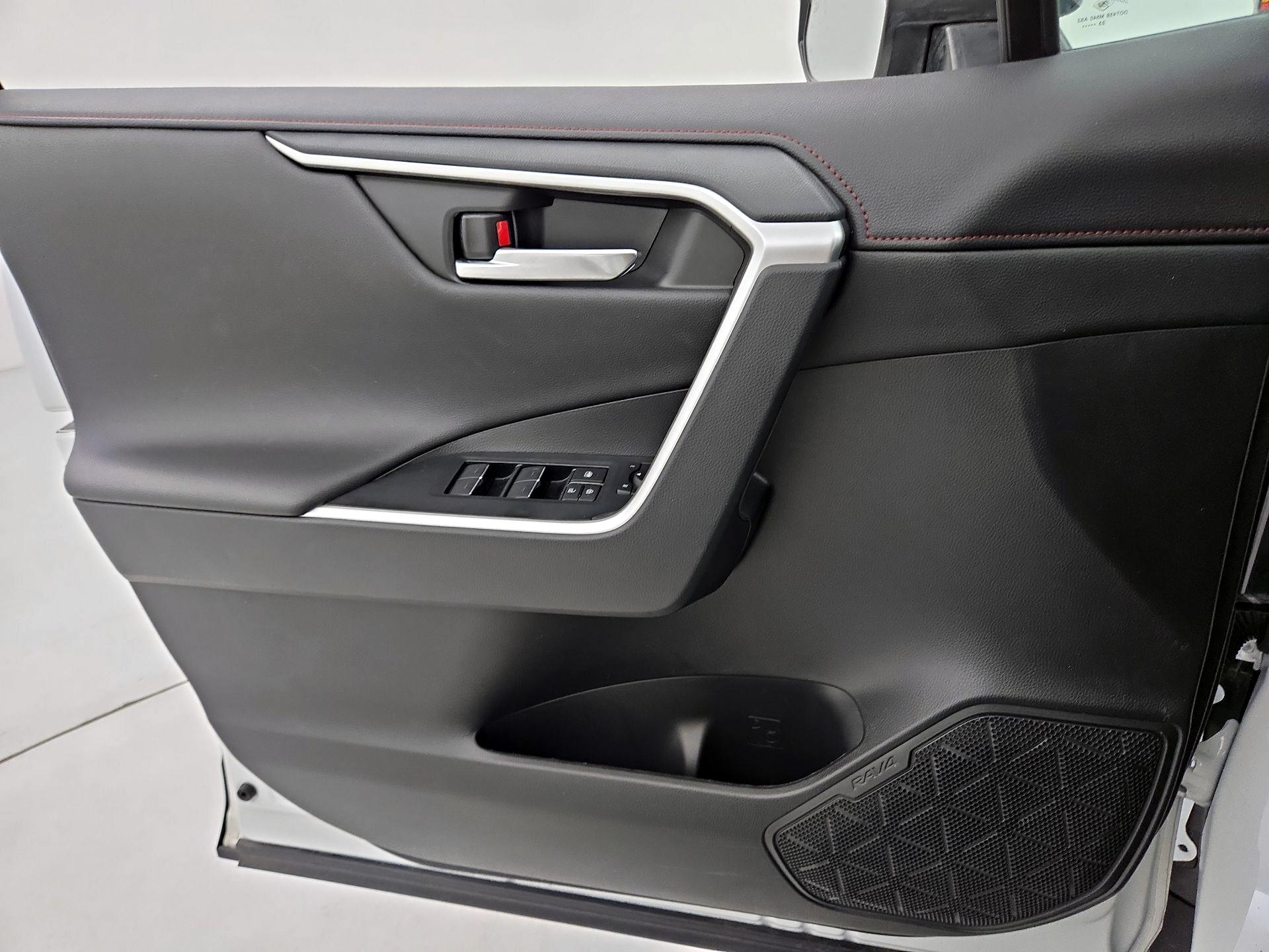 Thumbnail: 2024 Toyota RAV4 - 12