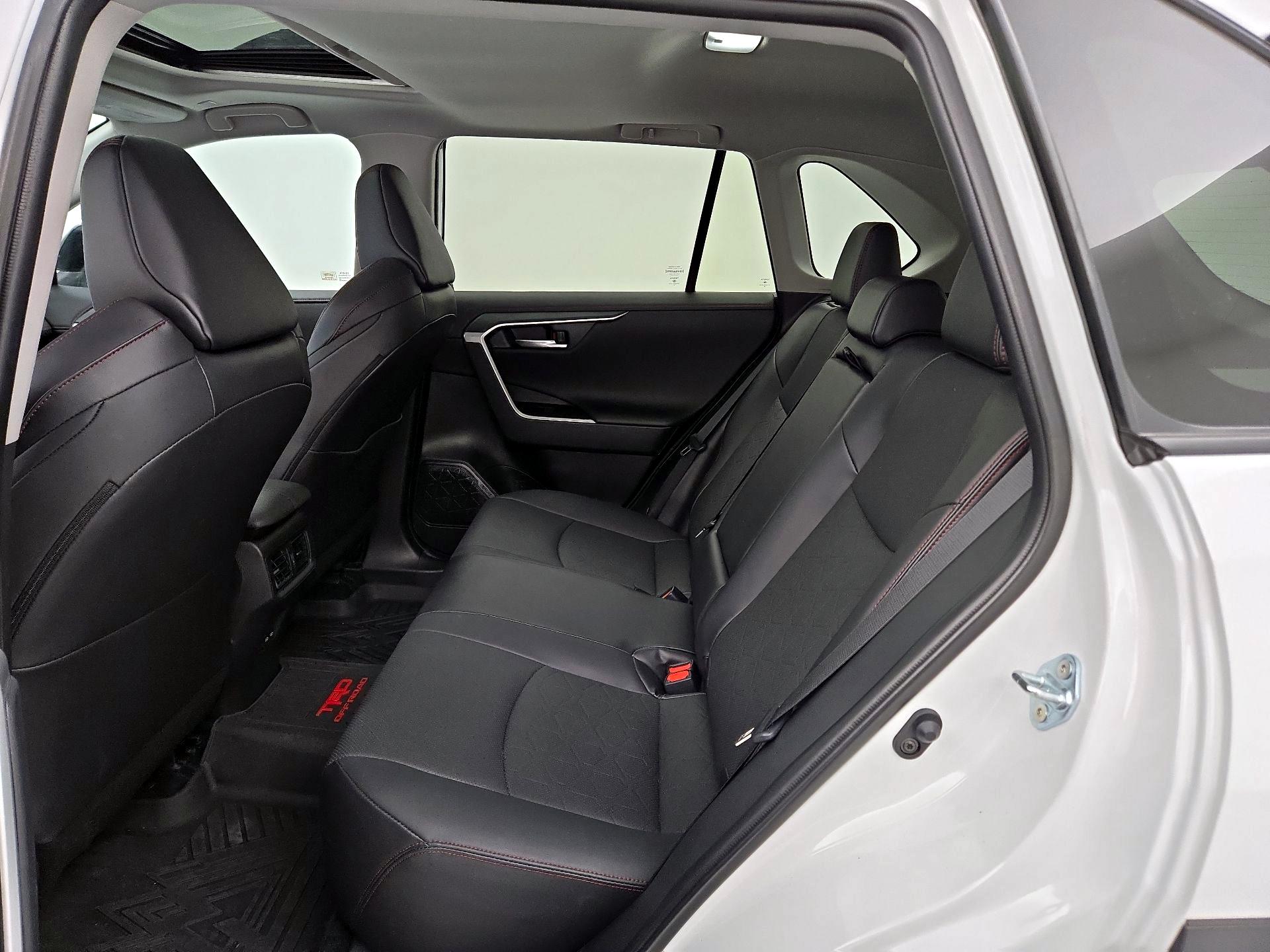 Thumbnail: 2024 Toyota RAV4 - 20