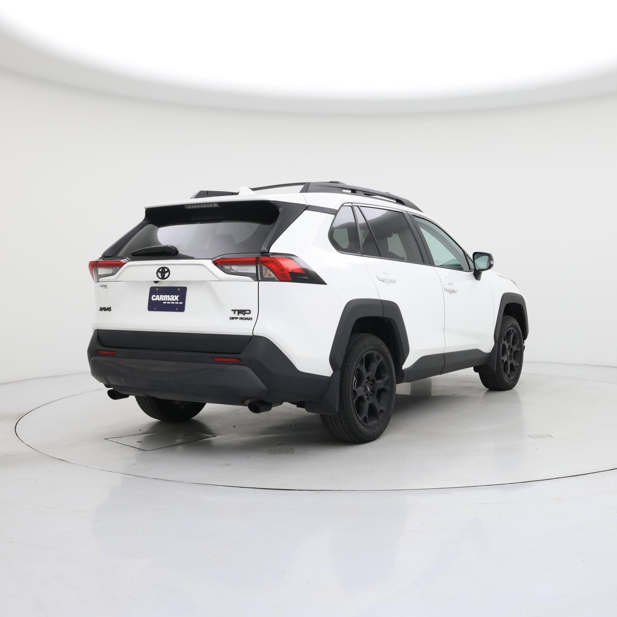 Thumbnail: 2024 Toyota RAV4 - 8