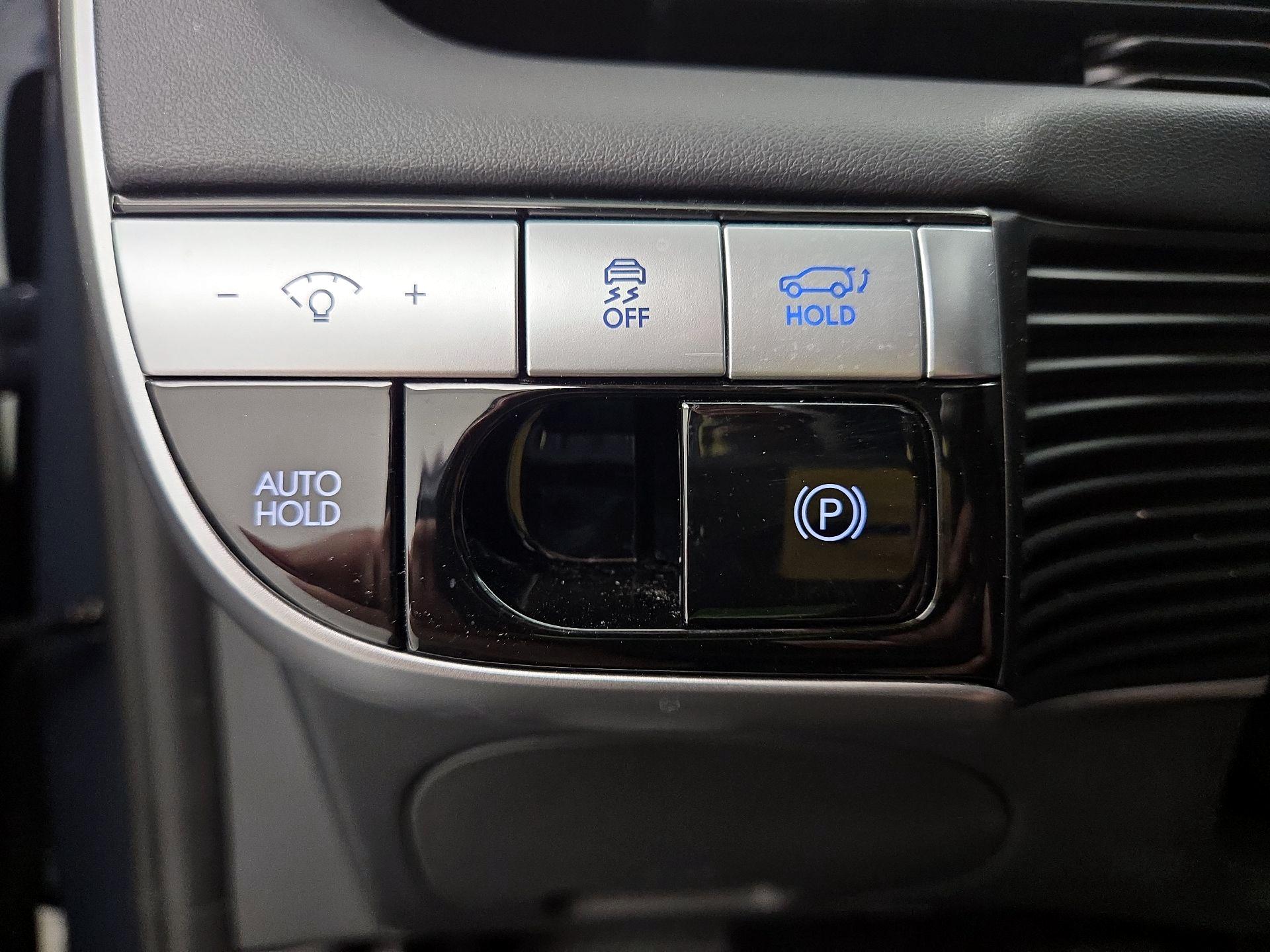 Thumbnail: 2022 Hyundai Ioniq 5 - 13