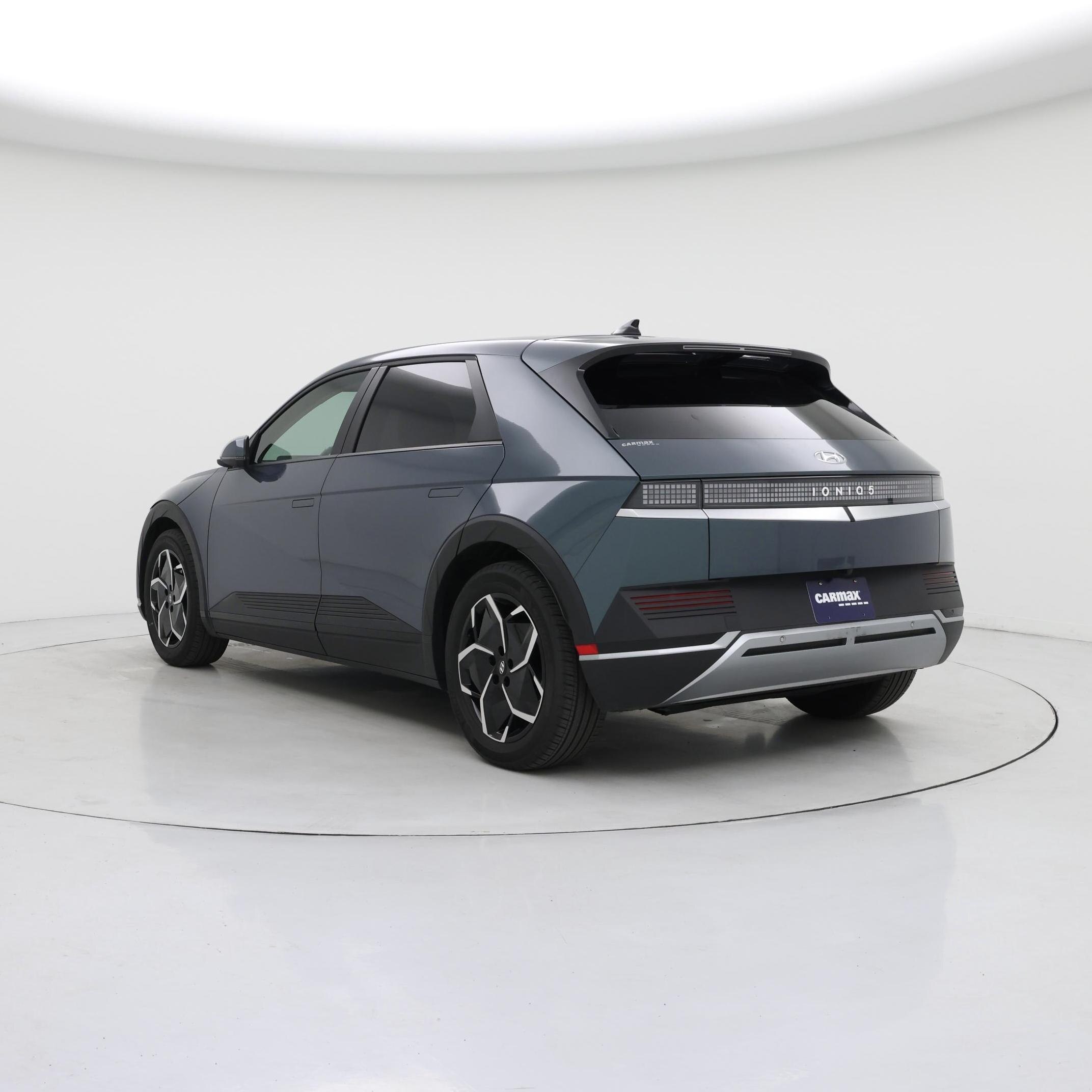 Thumbnail: 2022 Hyundai Ioniq 5 - 2