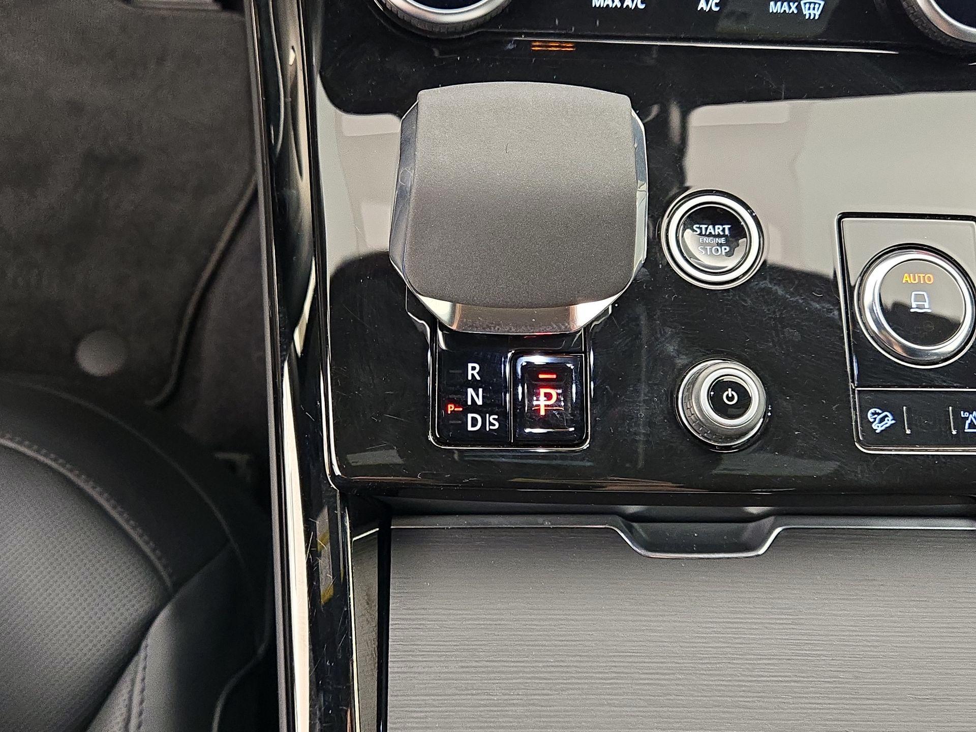 Thumbnail: 2023 Land Rover Range Rover Sport - 18