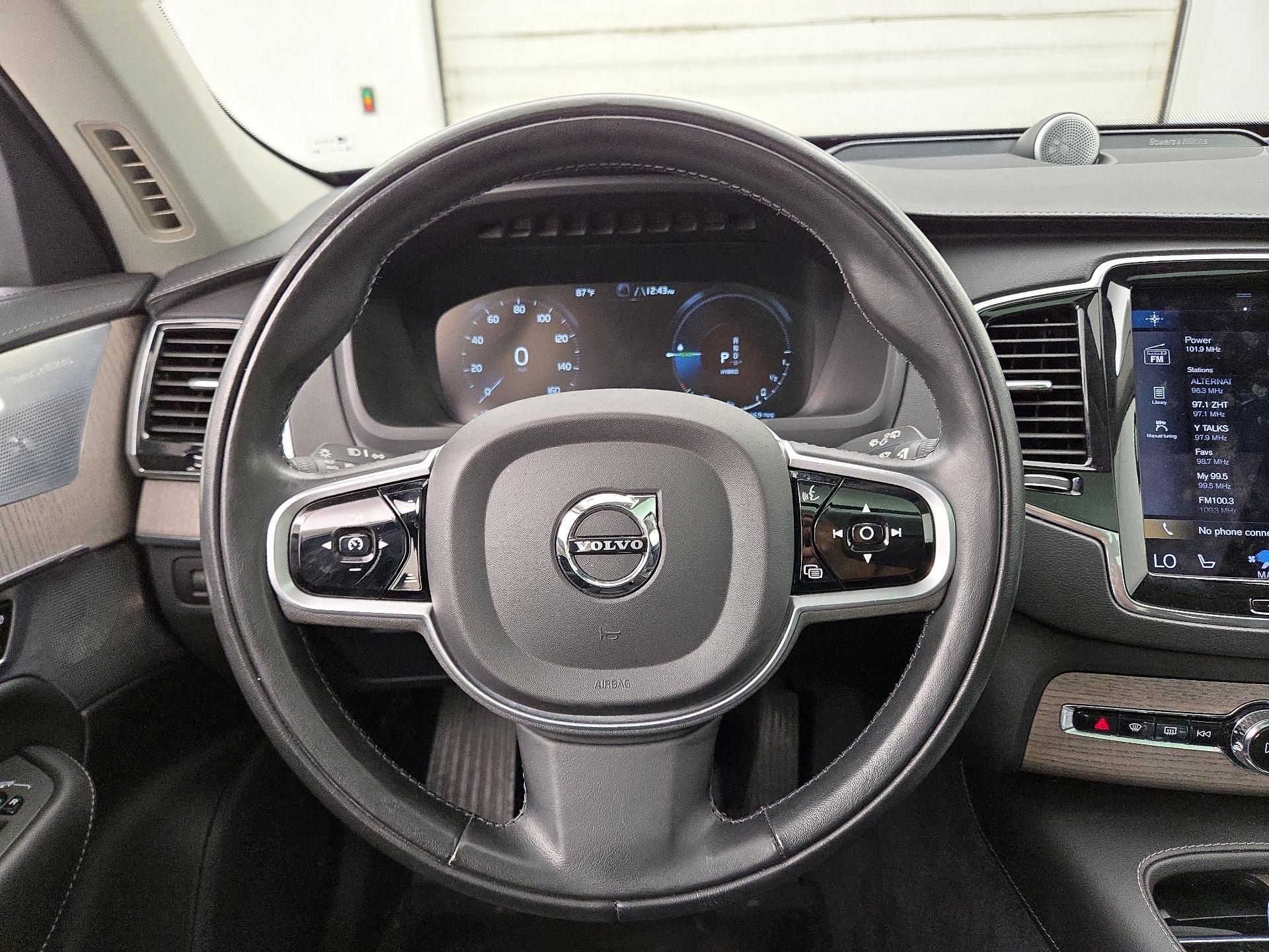 Thumbnail: 2021 Volvo XC90 - 10